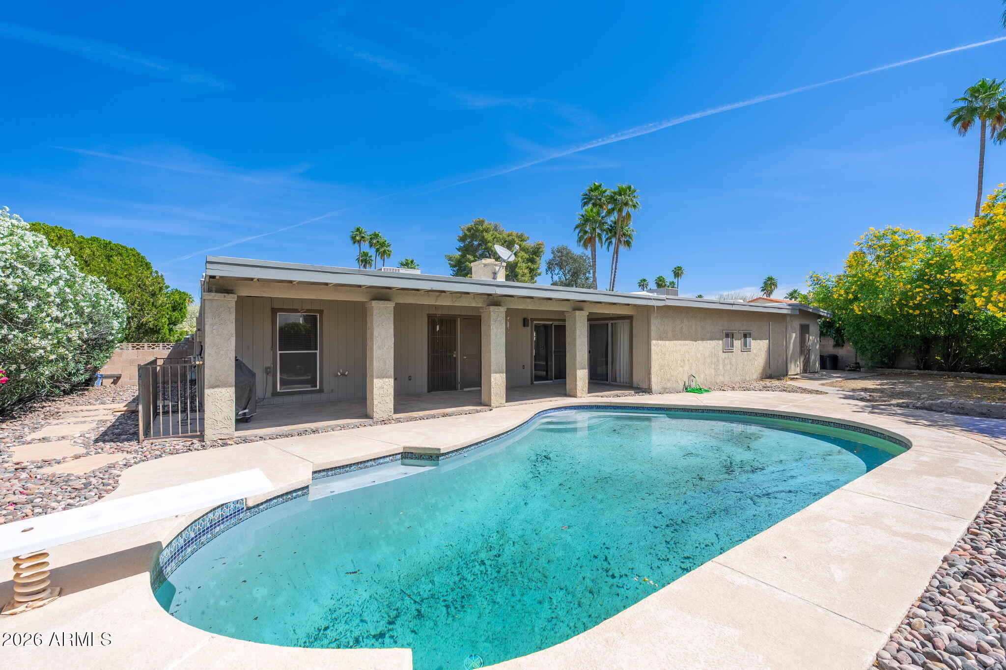 6639 E VOLTAIRE Avenue