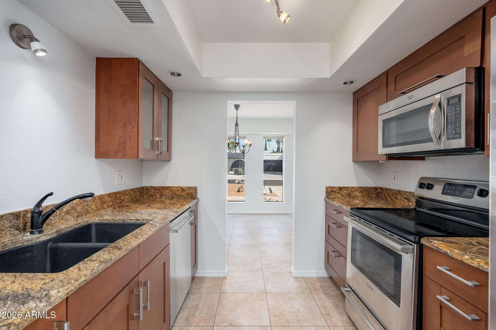 6639 E VOLTAIRE Avenue