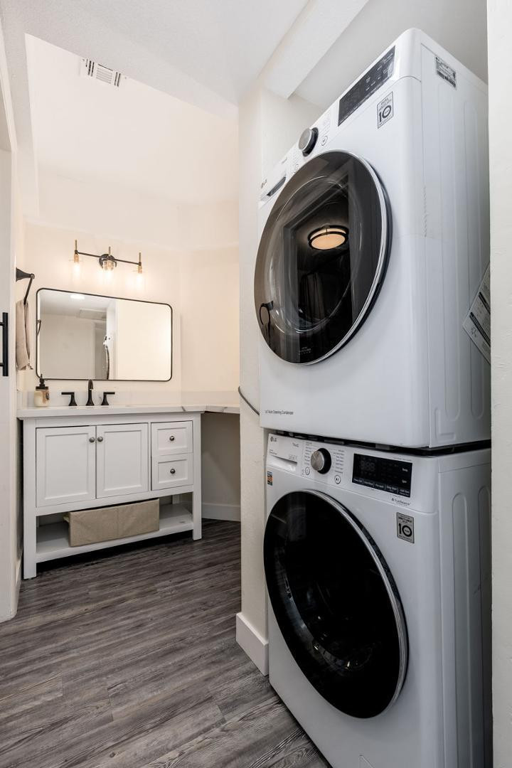 7557 N Dreamy Draw Drive Unit 219