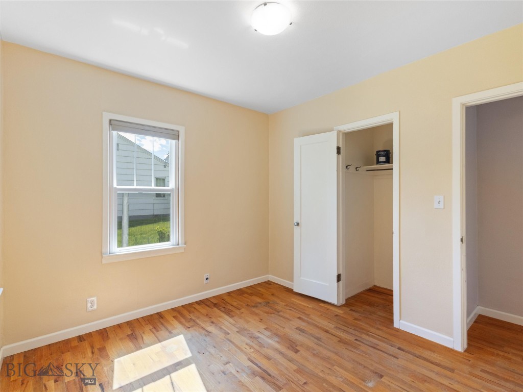 1305 W Geyser
