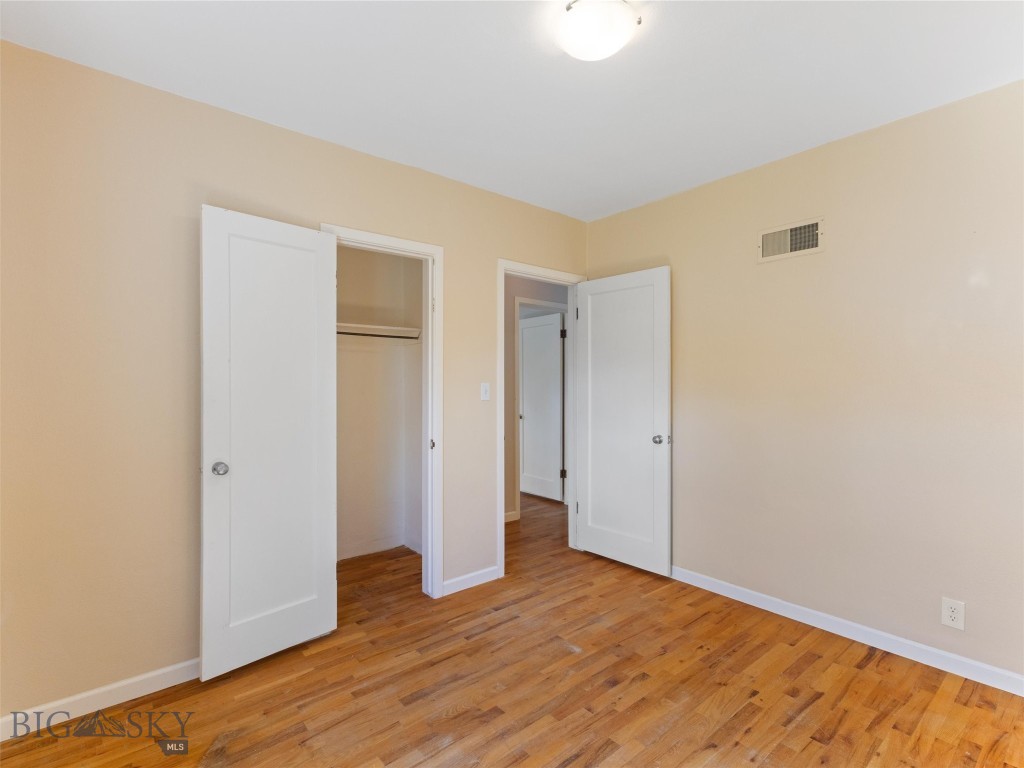 1305 W Geyser