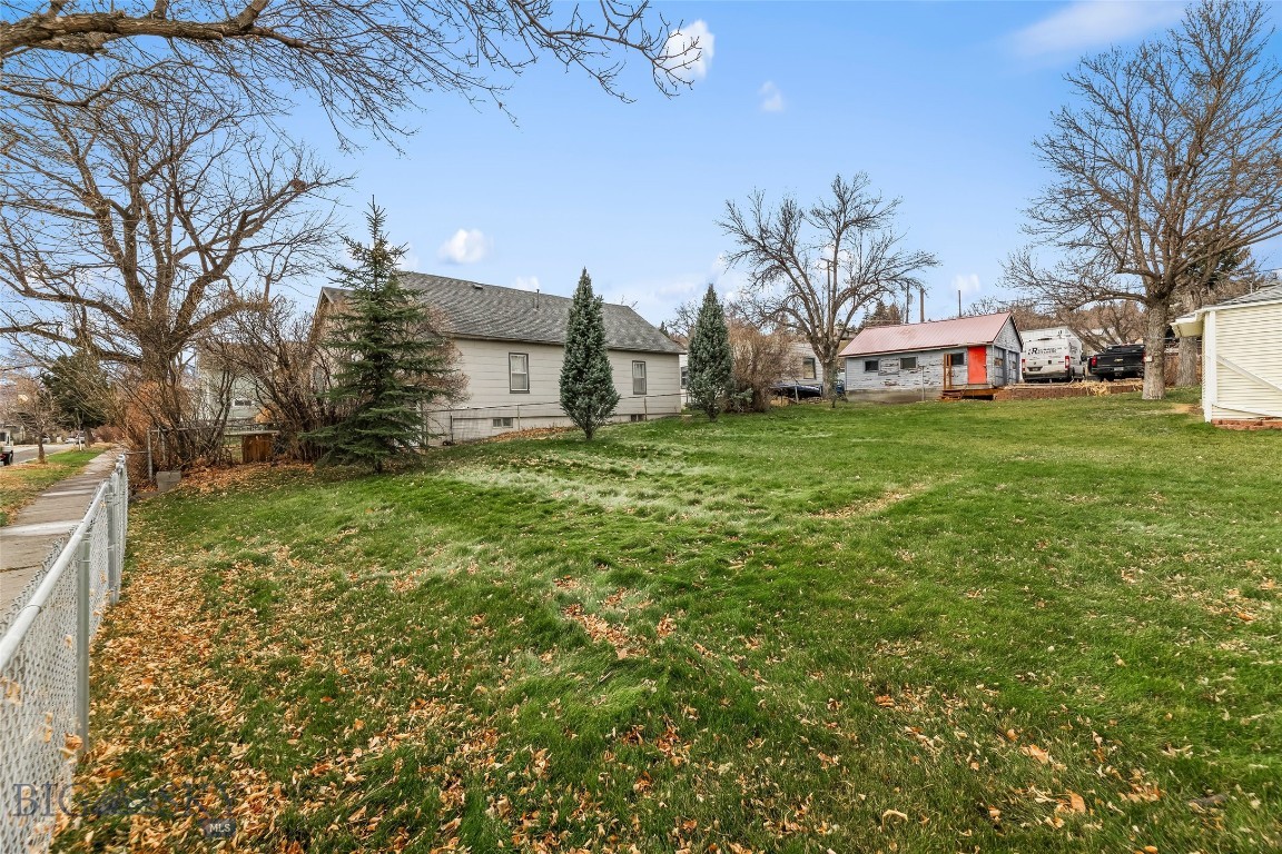 217 E Chinook Street