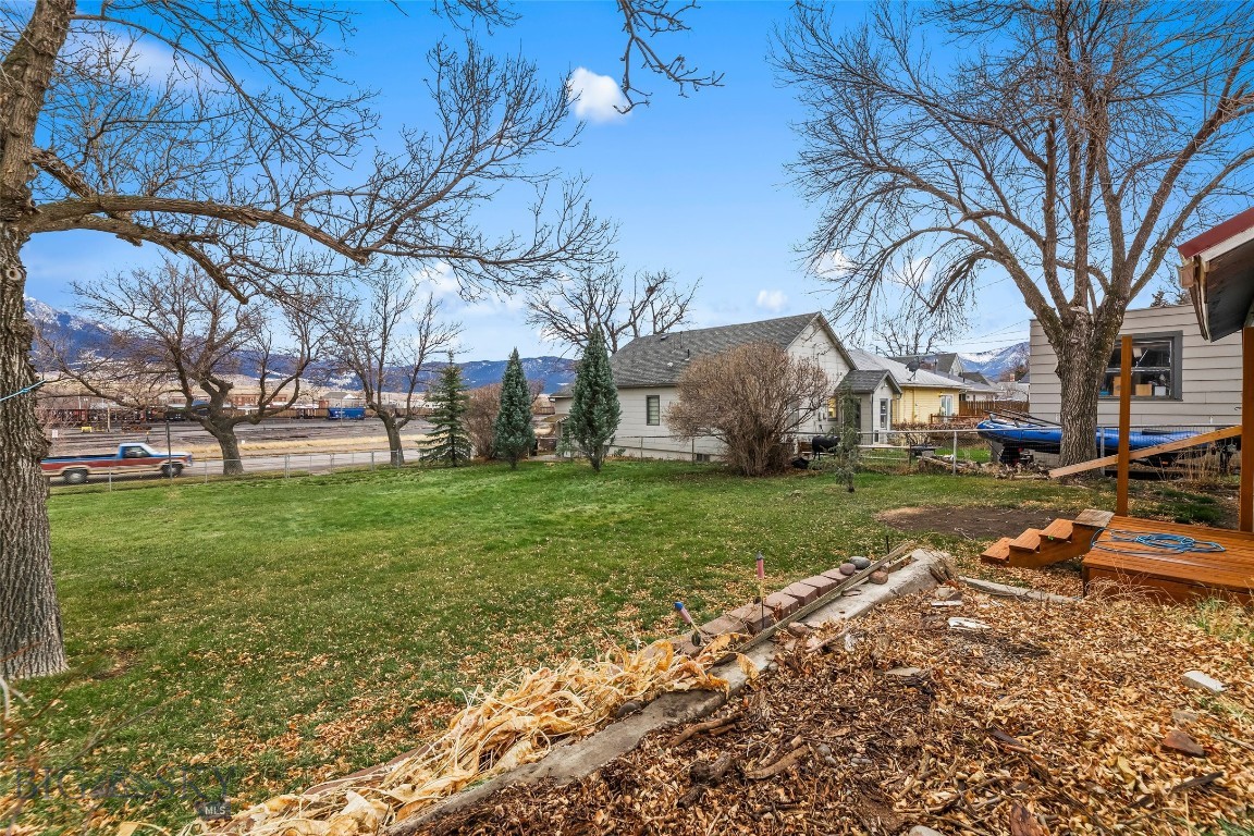 217 E Chinook Street