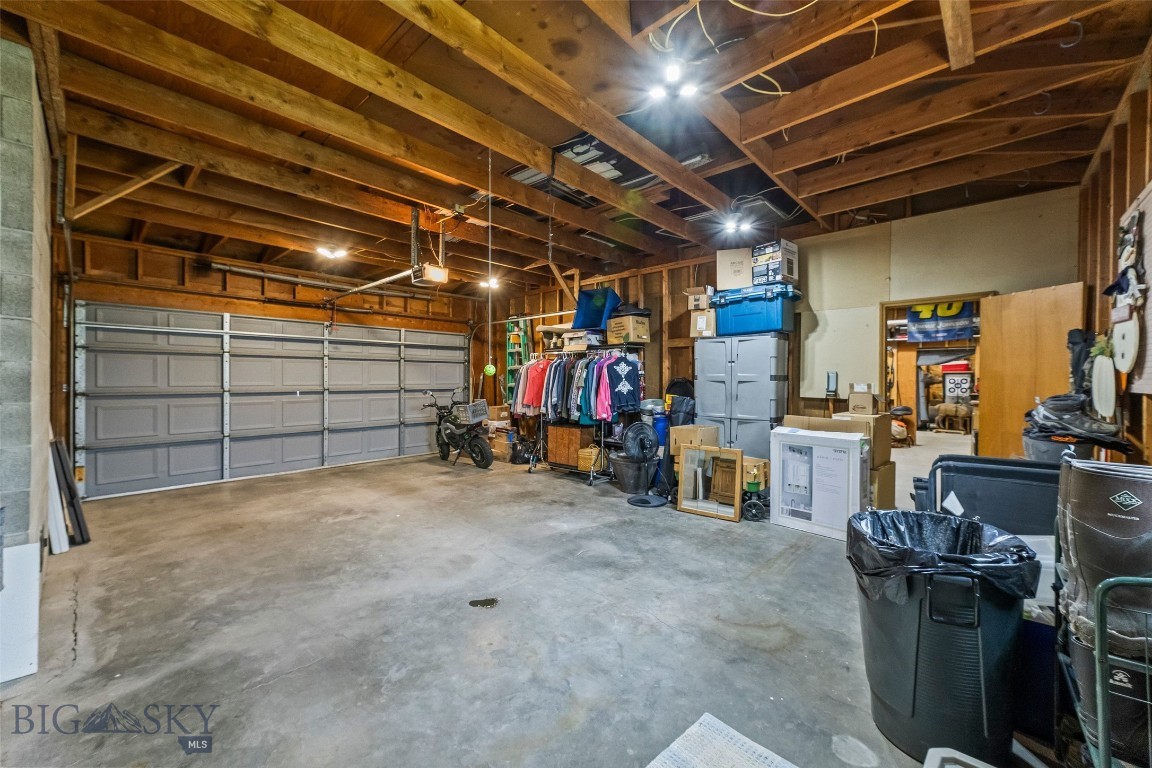 1123 W Summit Street