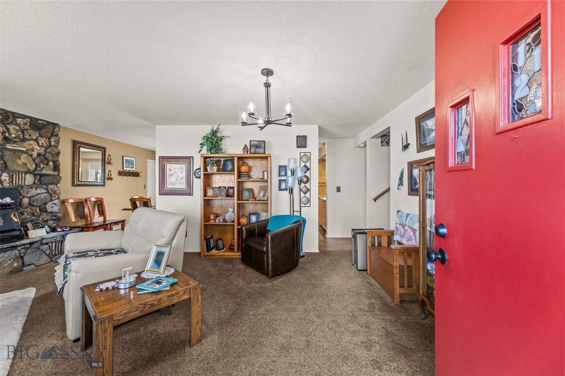 1123 W Summit Street