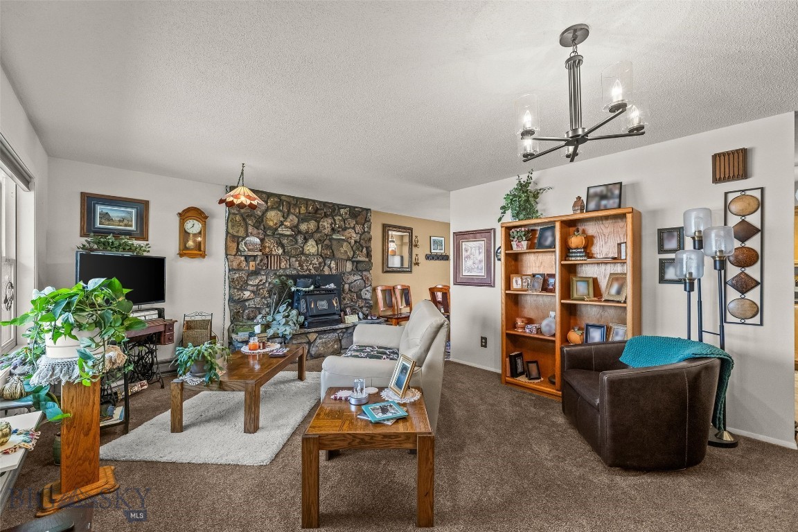 1123 W Summit Street