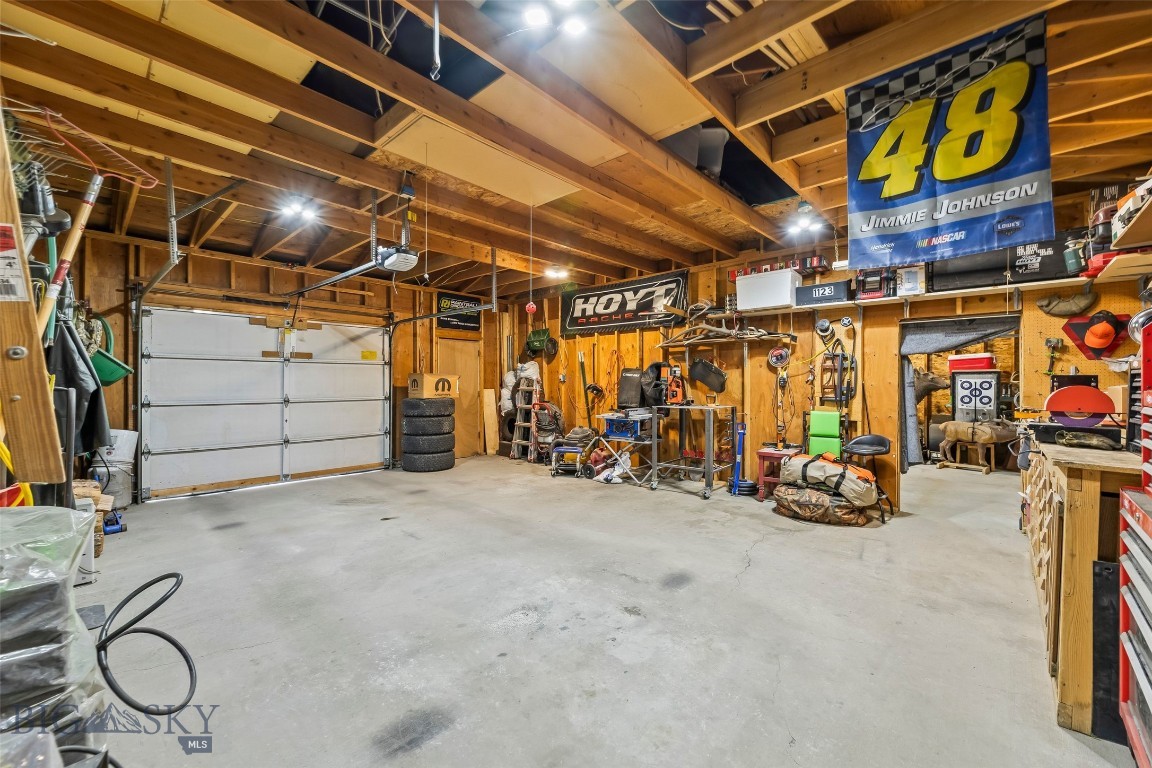 1123 W Summit Street