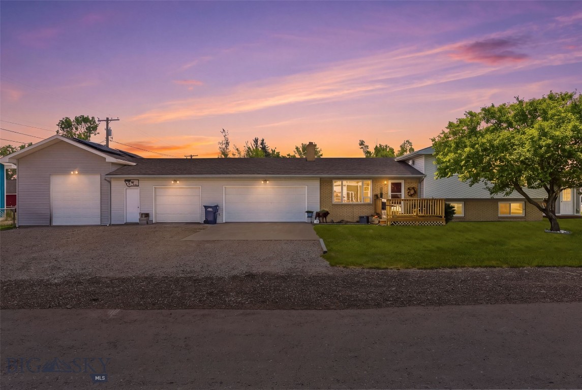 1123 W Summit Street
