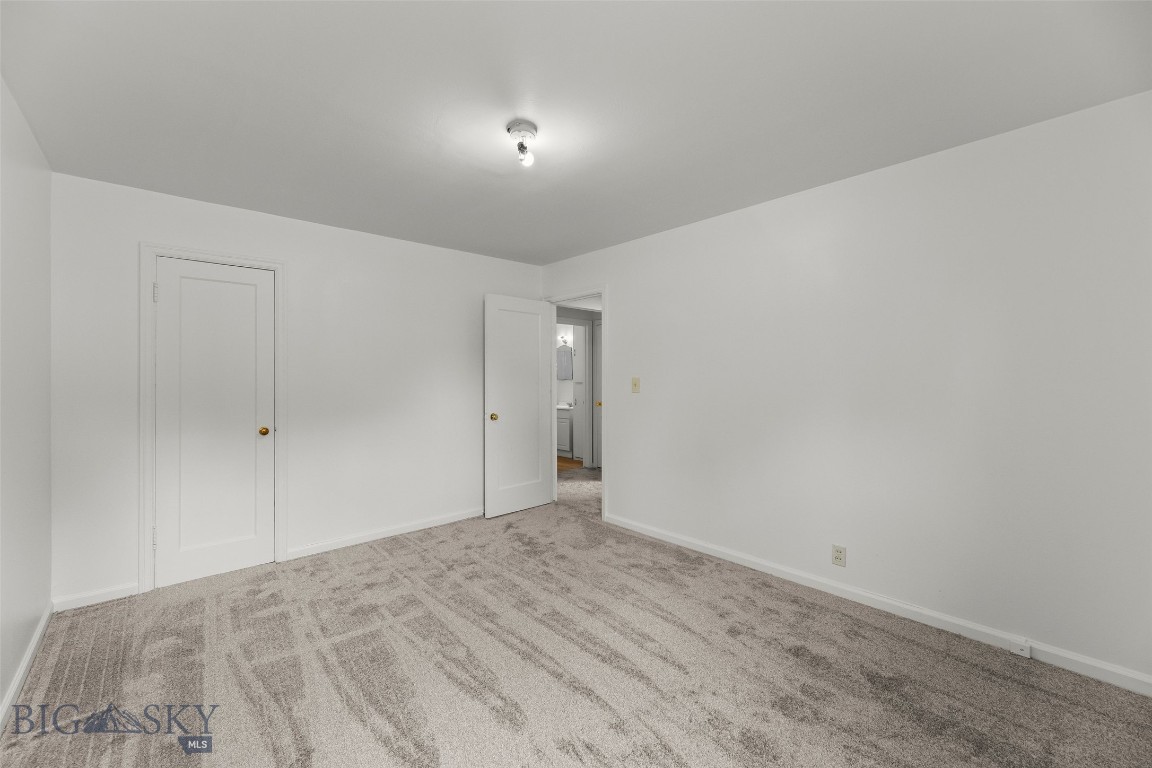 1119 & 1121 W Geyser Street