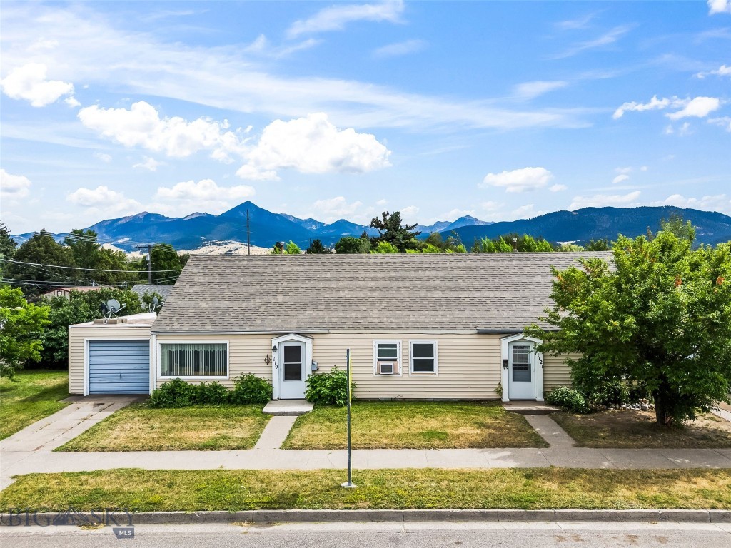 1119 & 1121 W Geyser Street