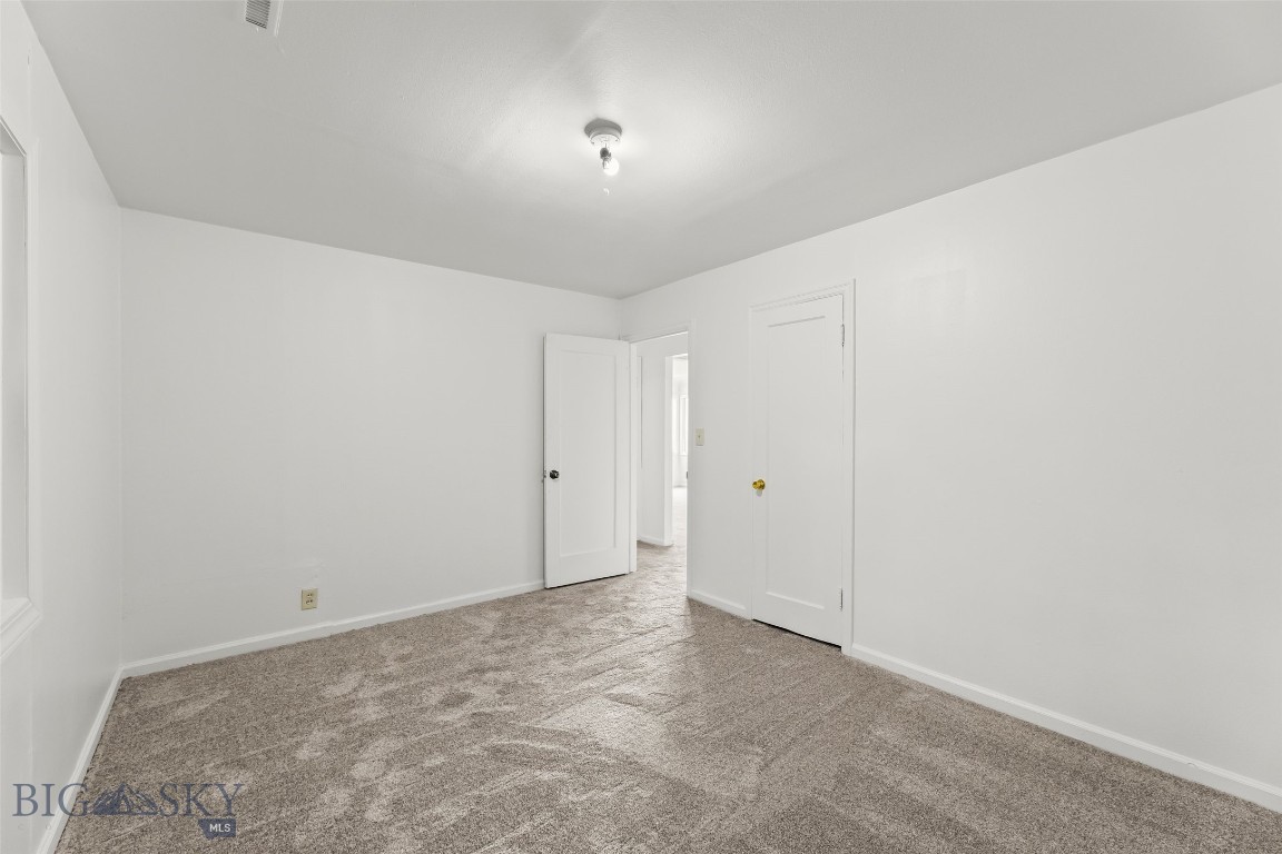 1119 & 1121 W Geyser Street
