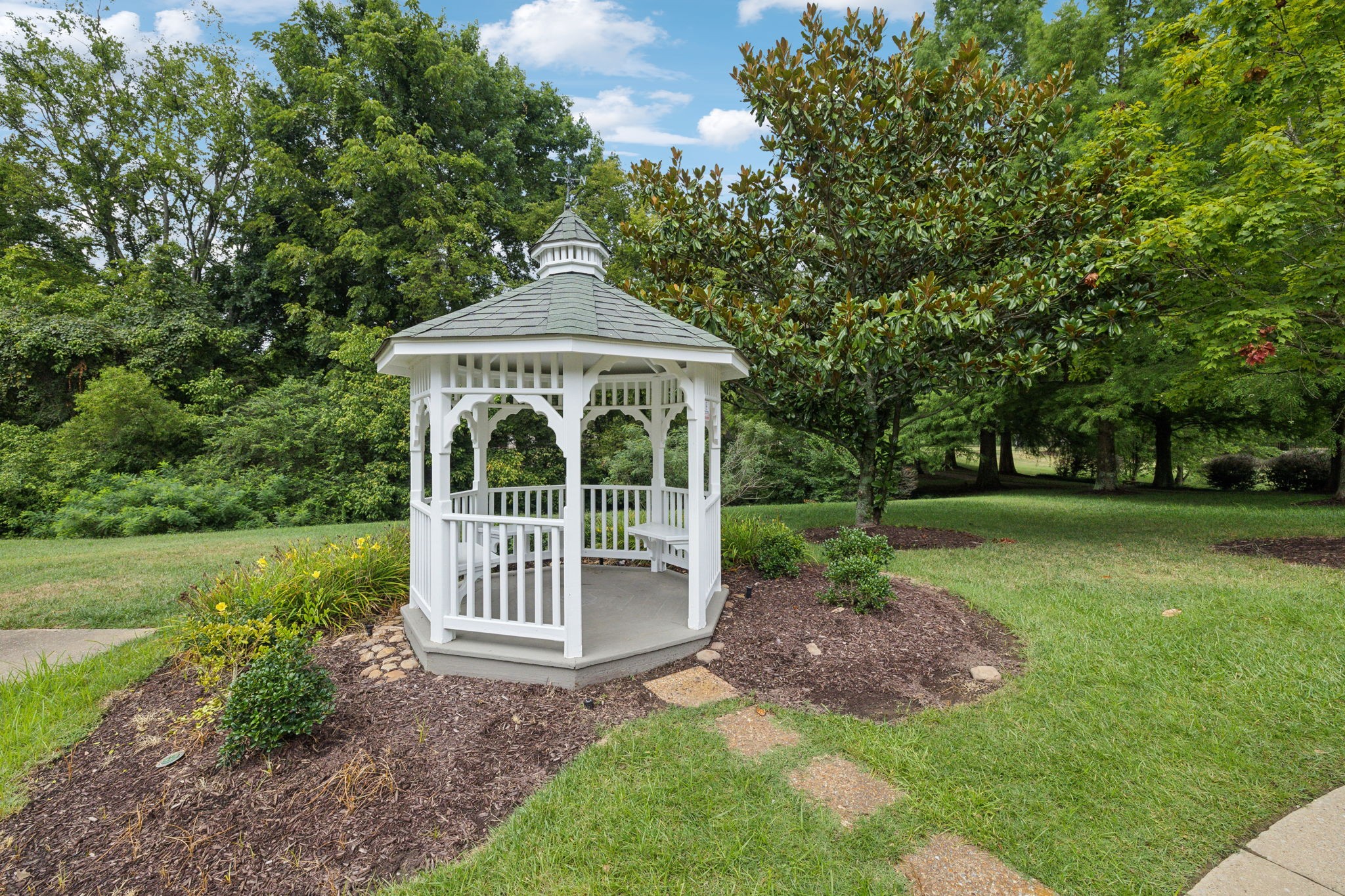 1253 Park Run Dr