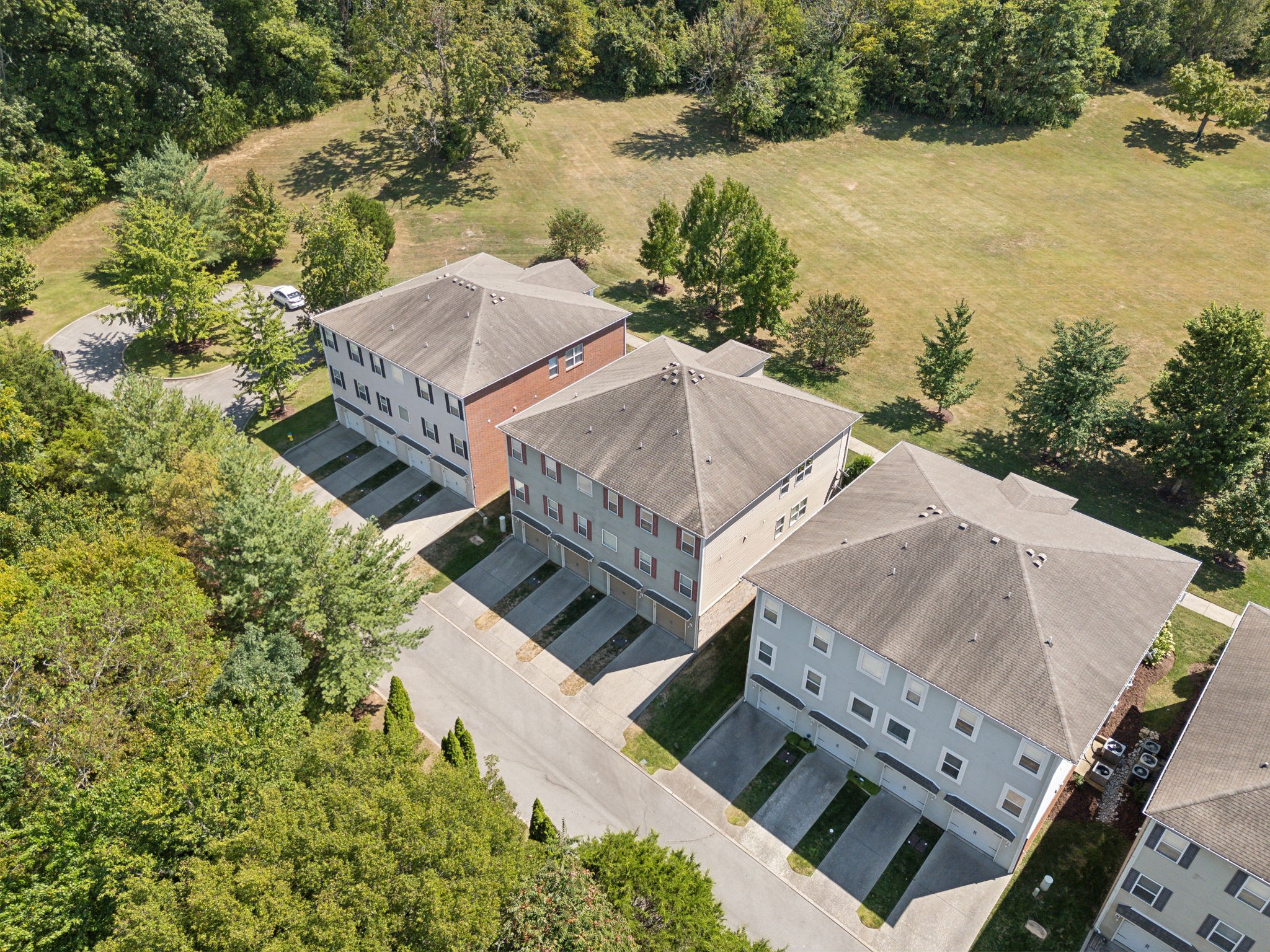 1253 Park Run Dr