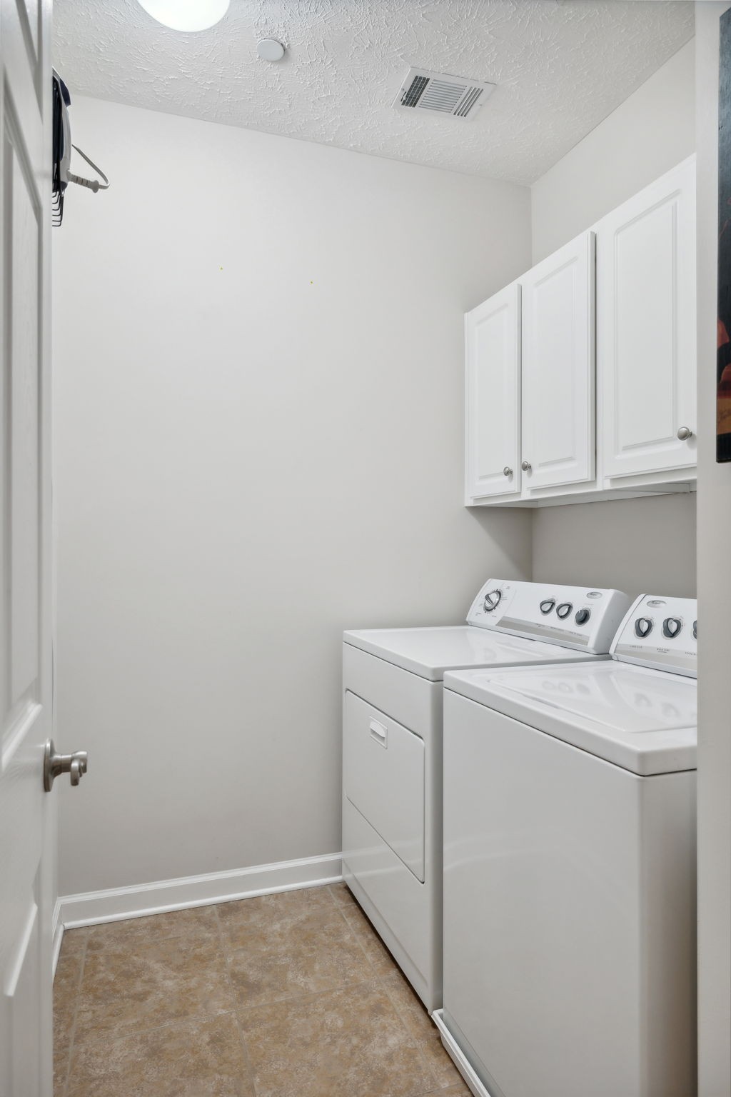 1253 Park Run Dr
