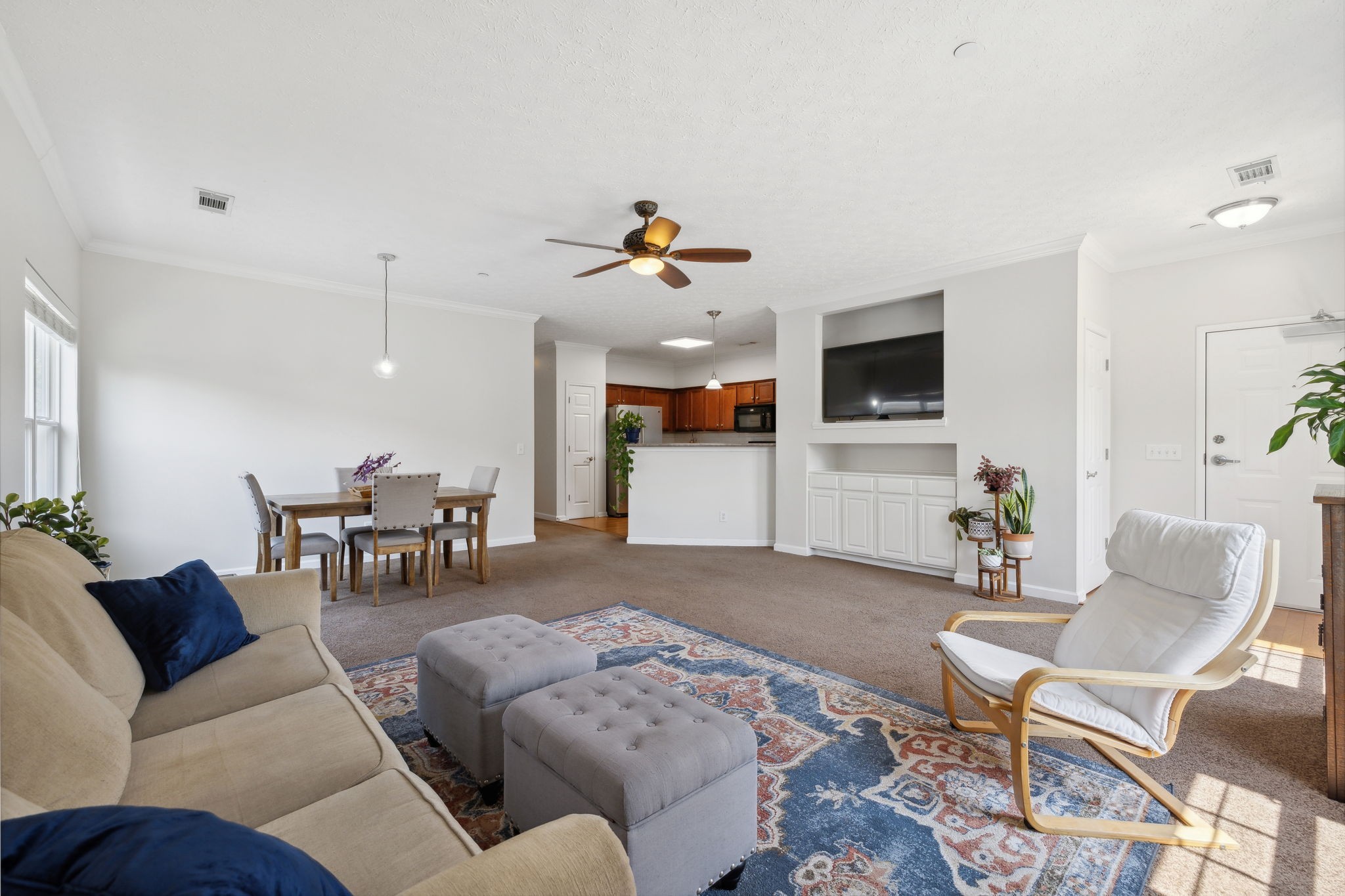 1253 Park Run Dr