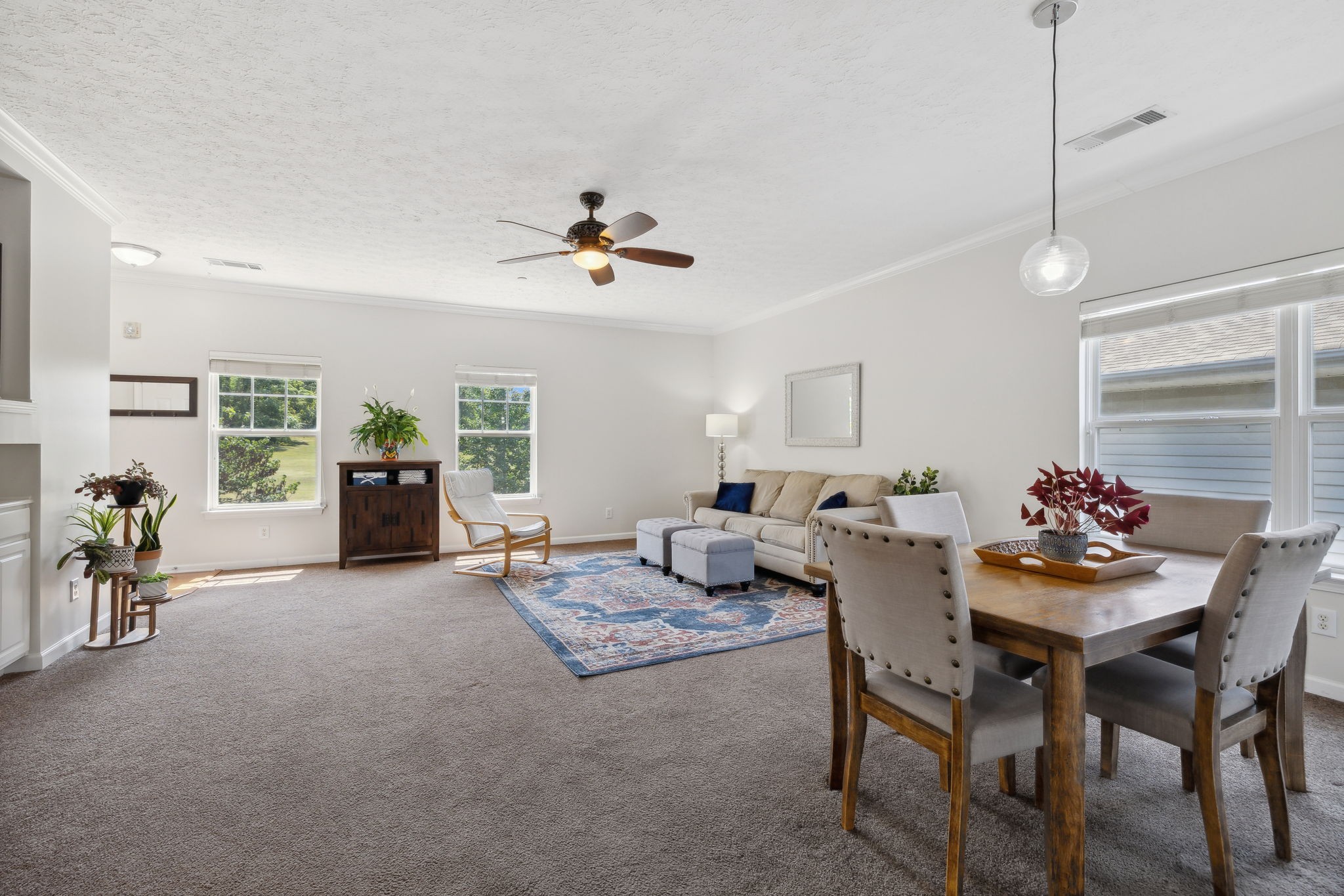 1253 Park Run Dr