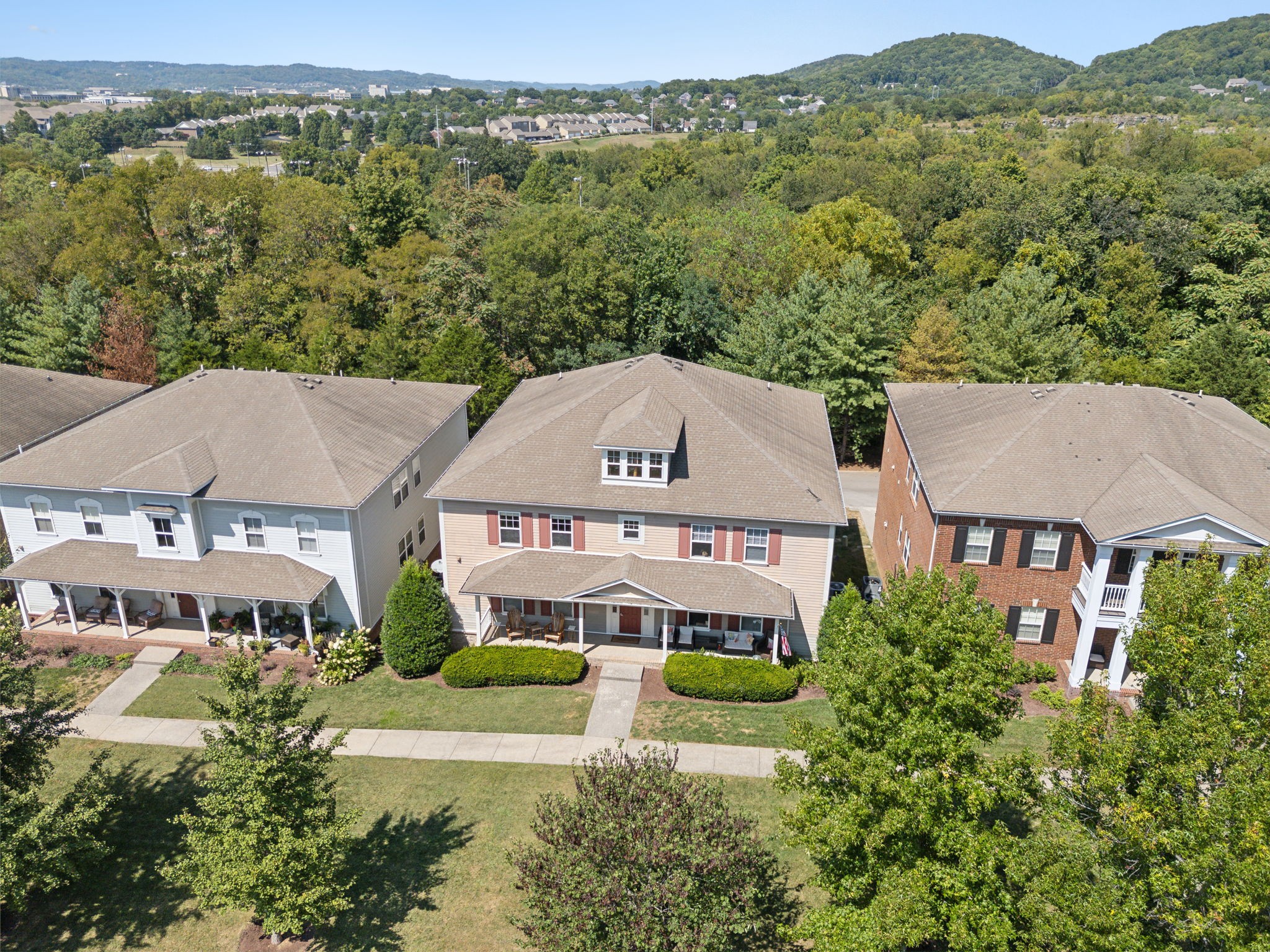 1253 Park Run Dr