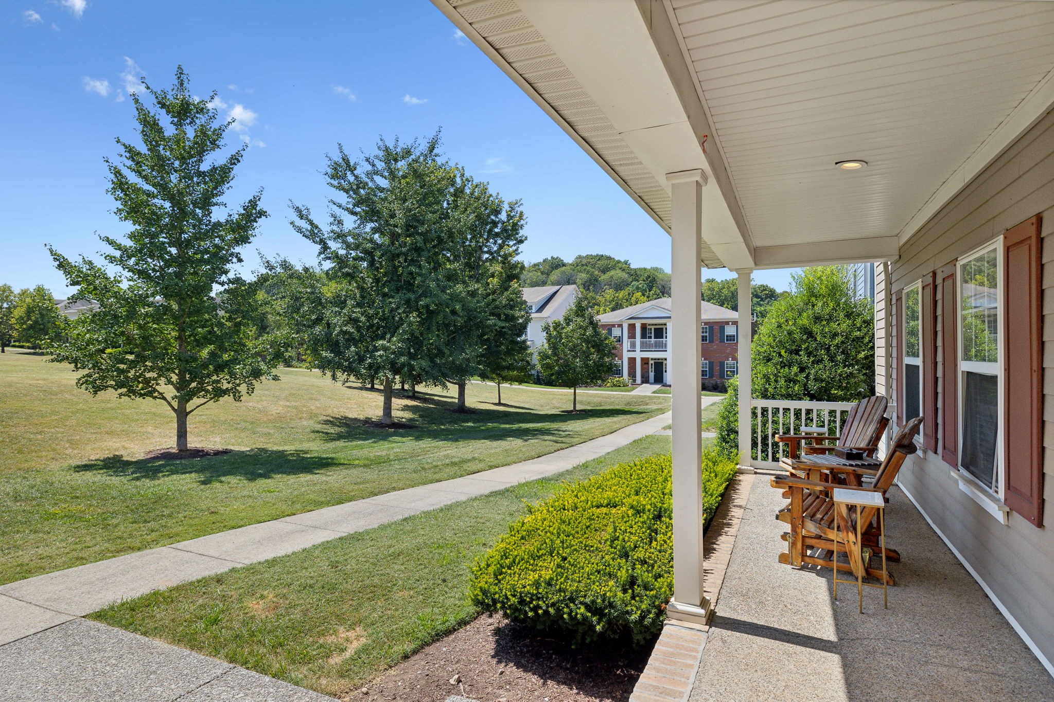 1253 Park Run Dr