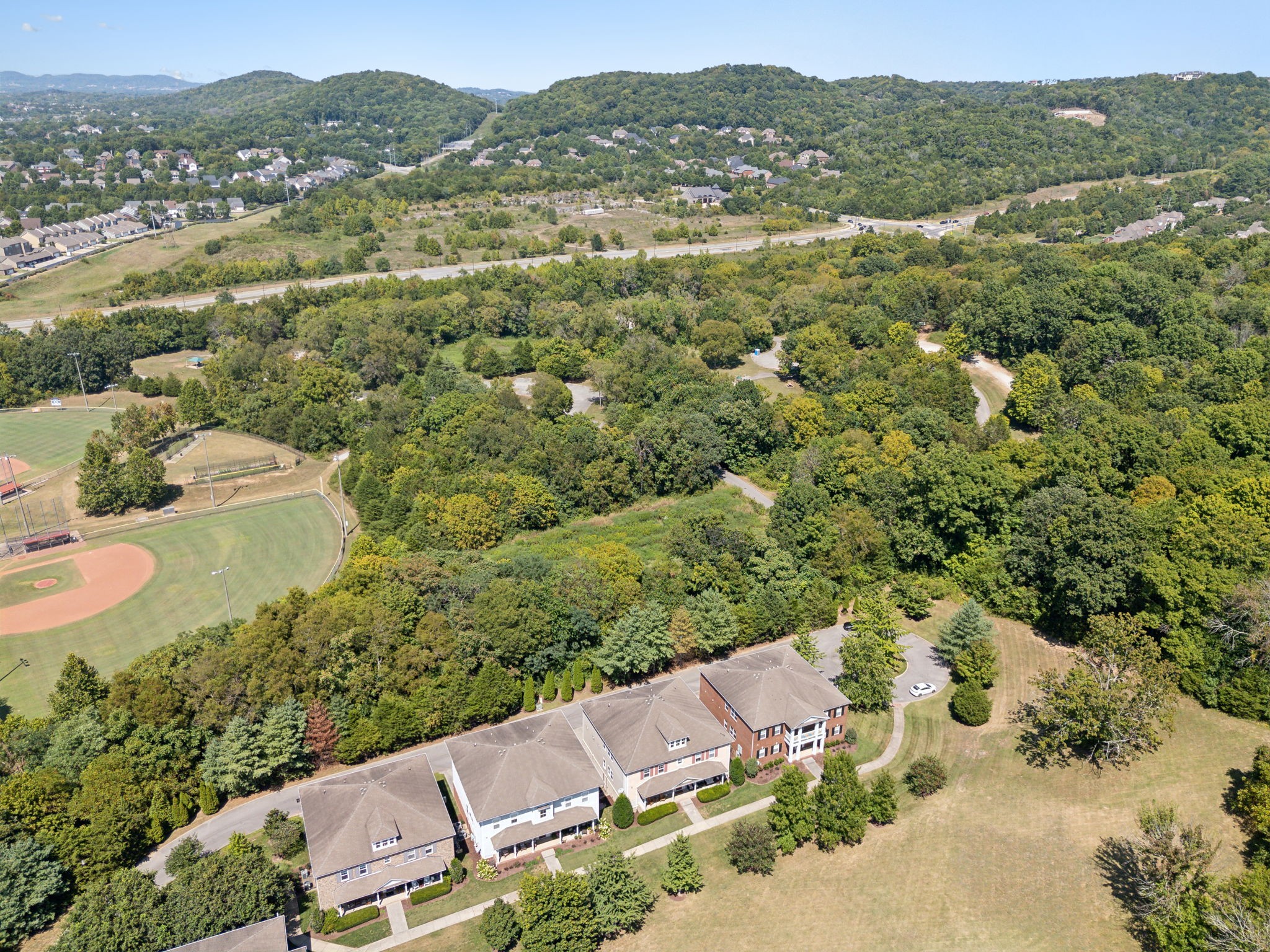 1253 Park Run Dr