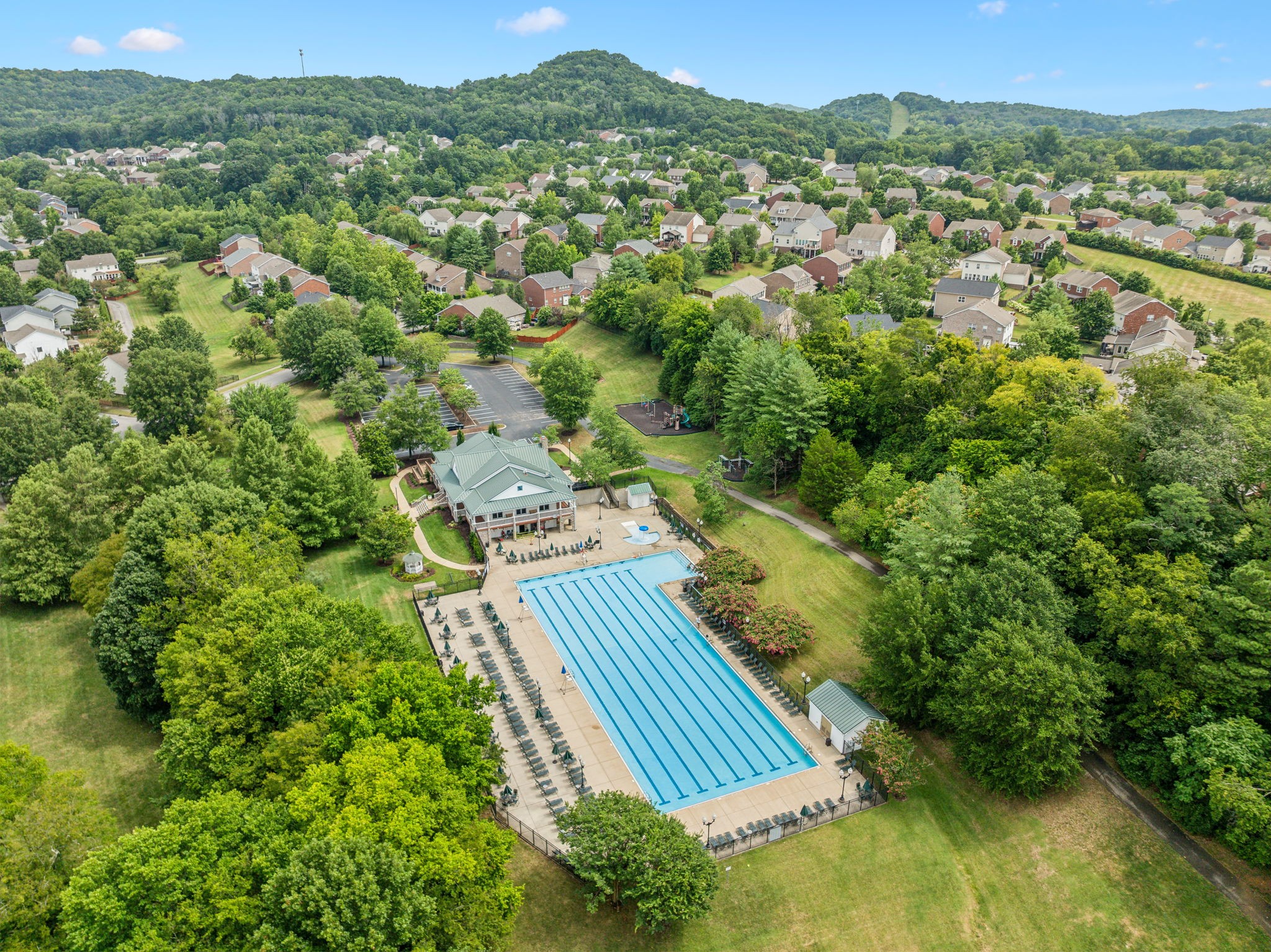 1253 Park Run Dr