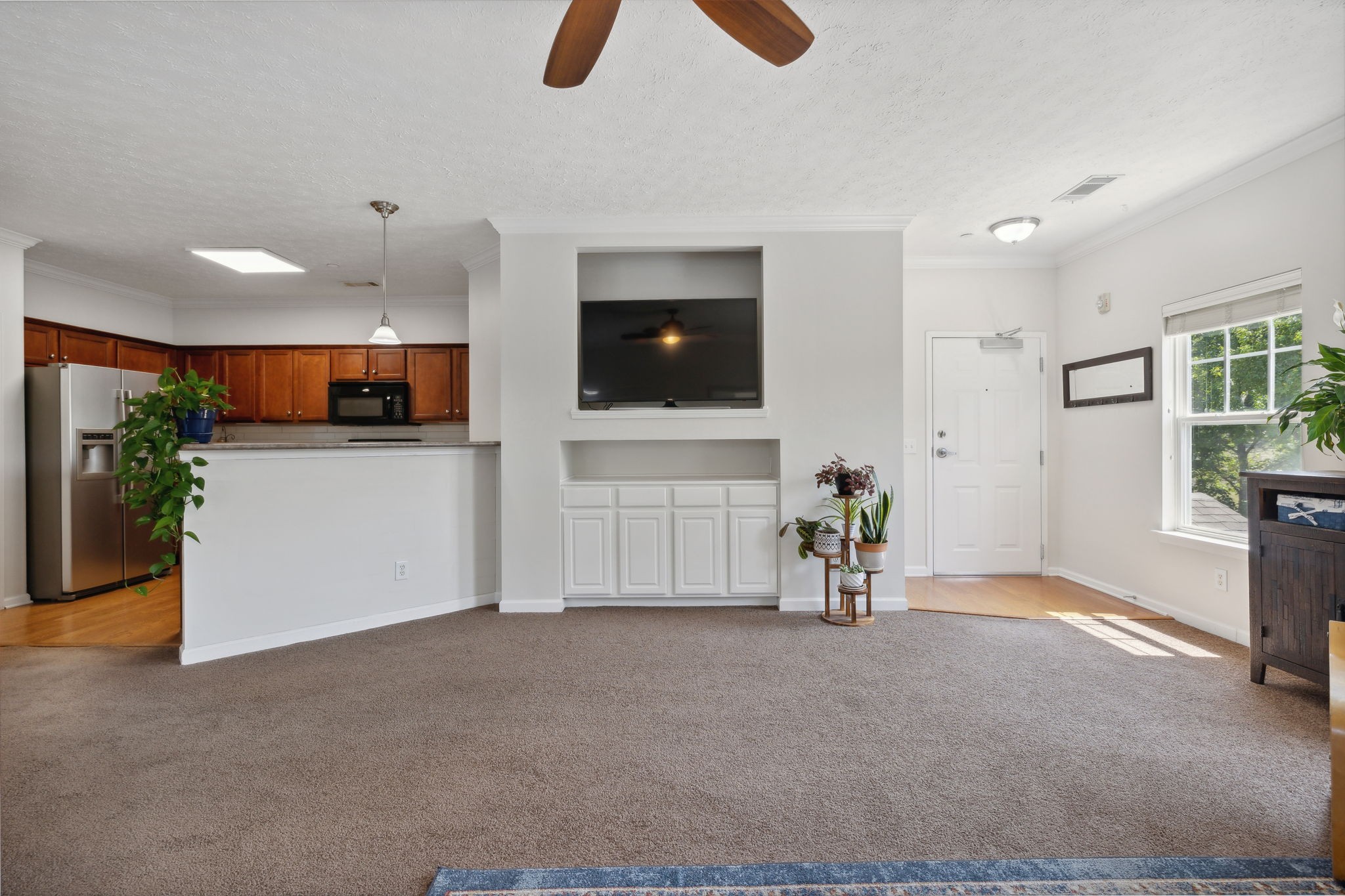 1253 Park Run Dr