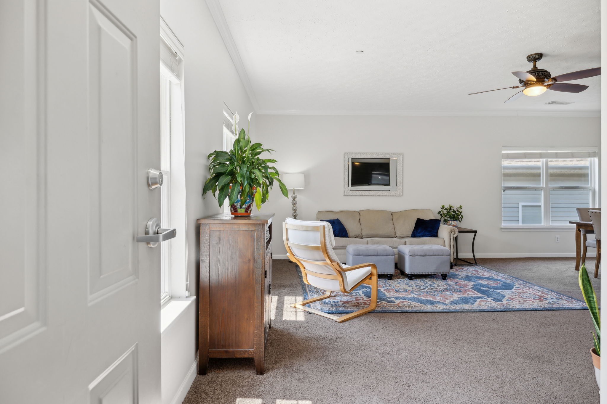 1253 Park Run Dr