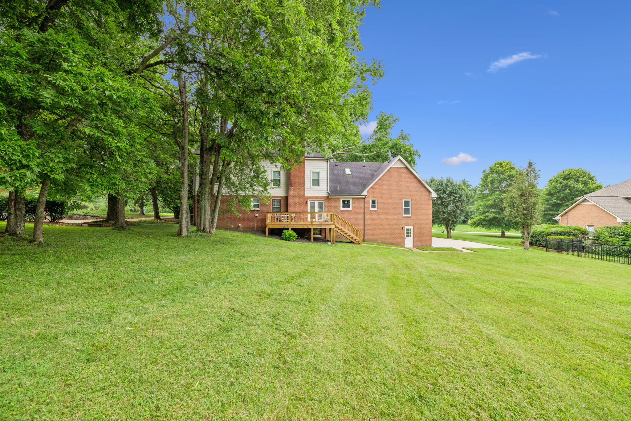 9214 Hunterboro Dr
