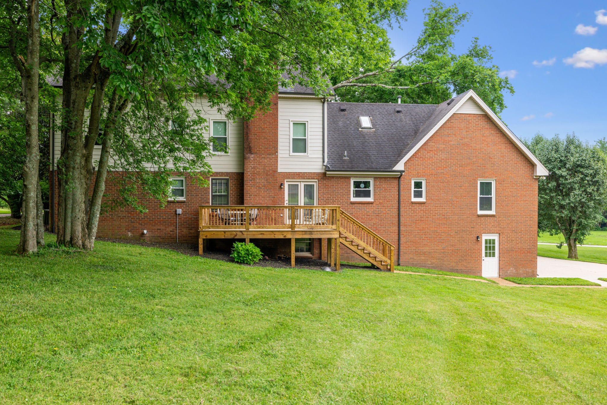 9214 Hunterboro Dr