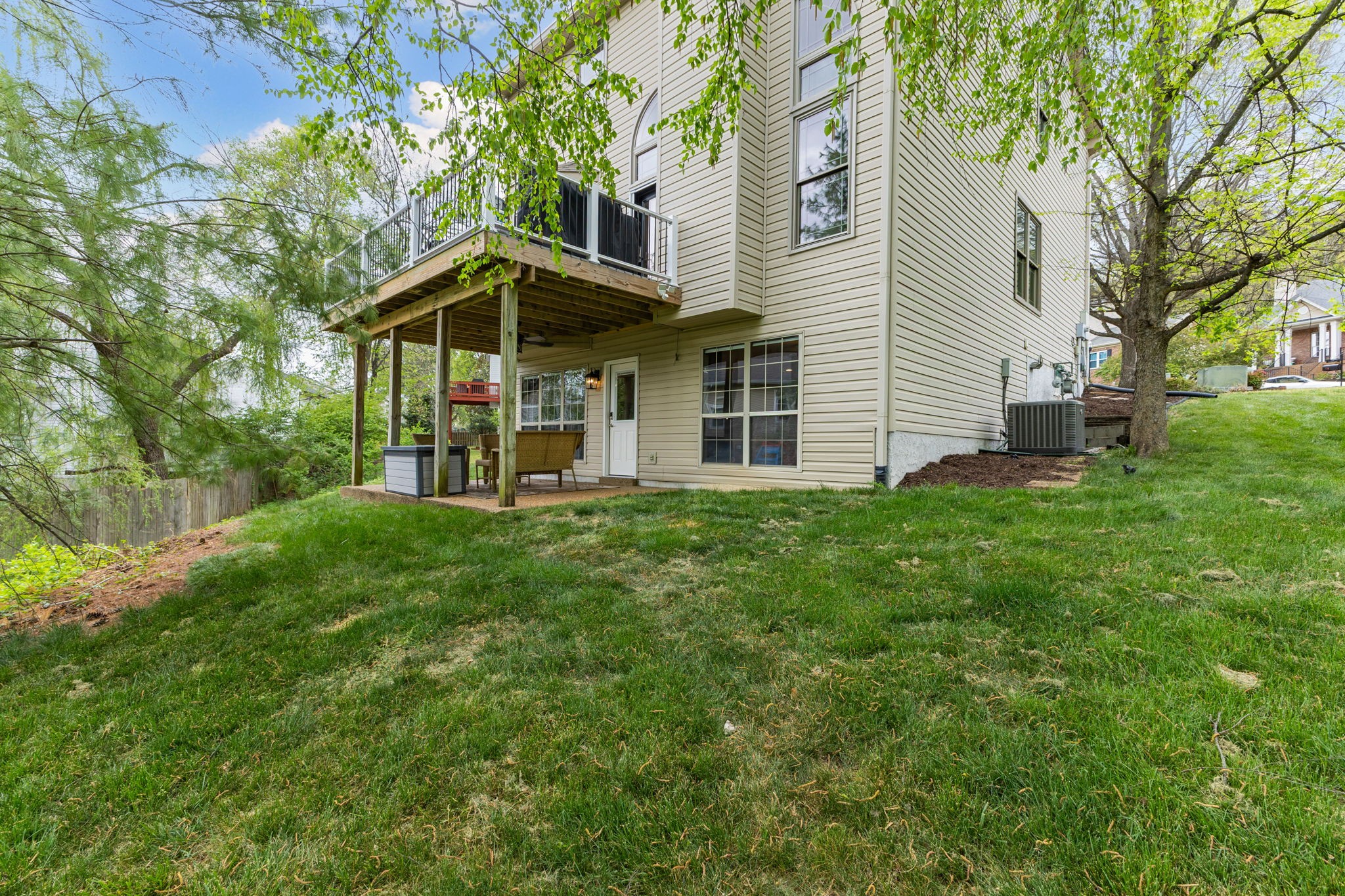 517 Hodges Ct