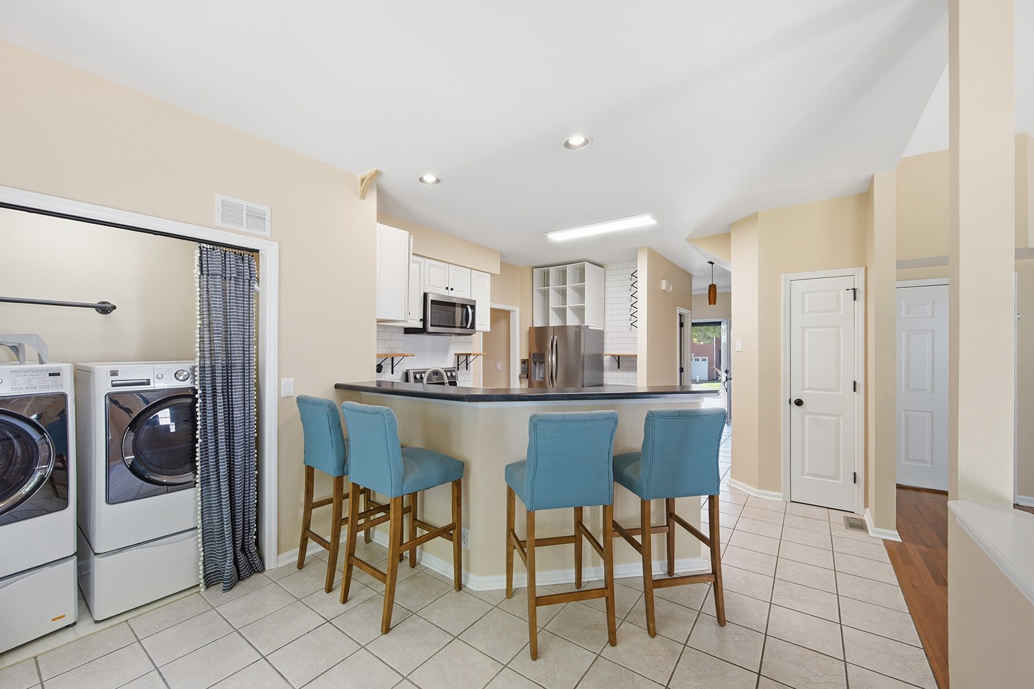 447 Essex Park Cir