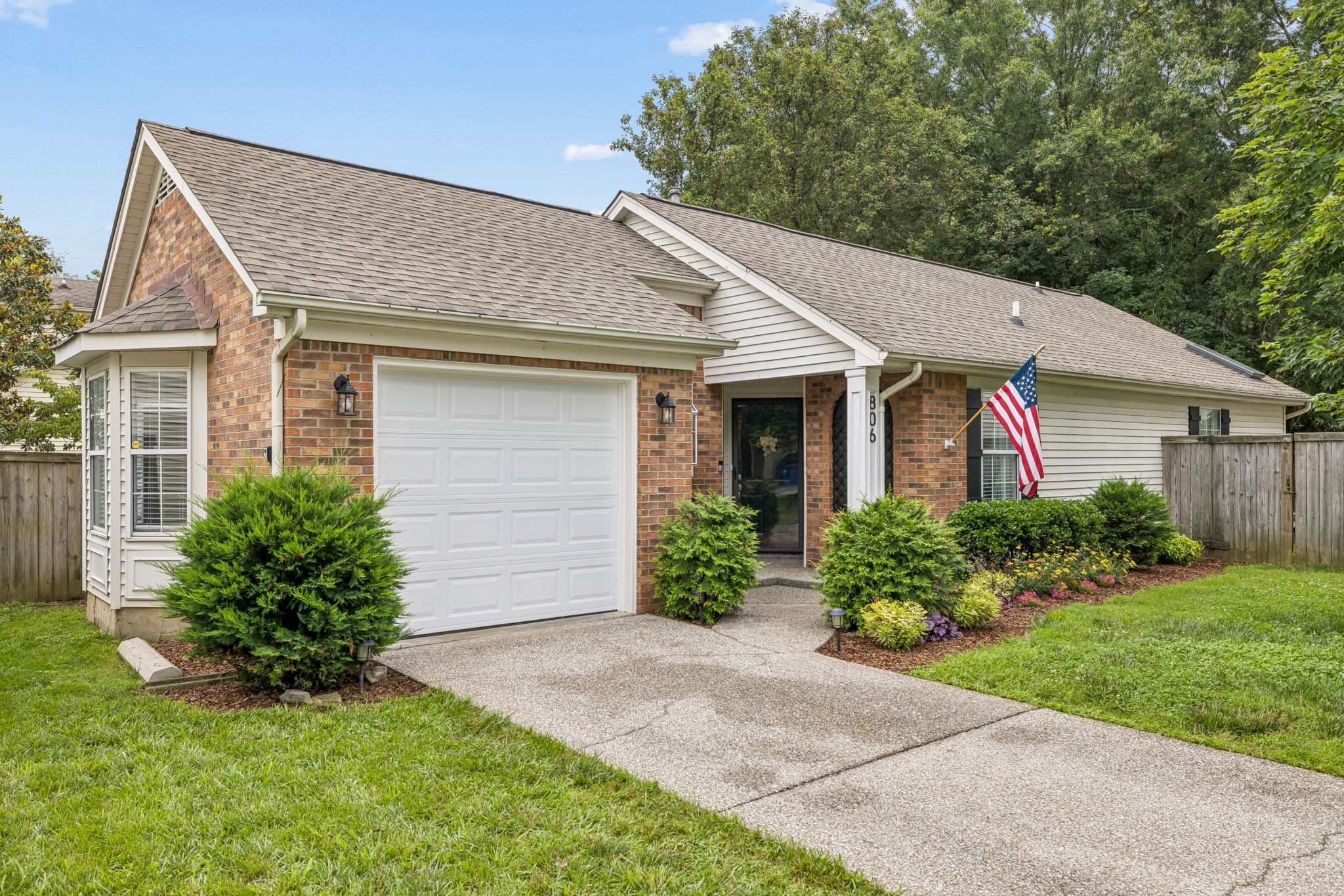 806 Brandyleigh Ct