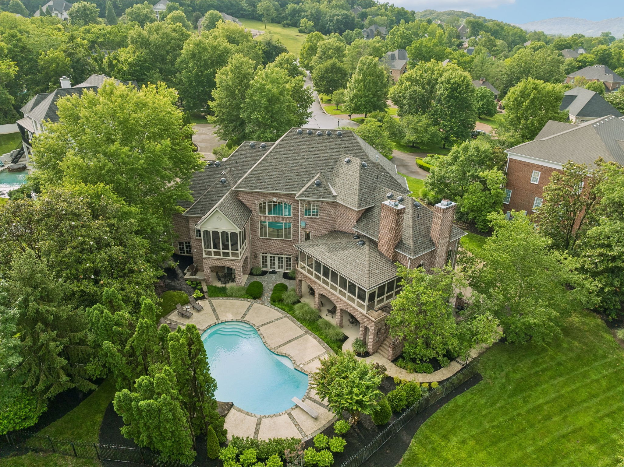5213 Colfax Ct
