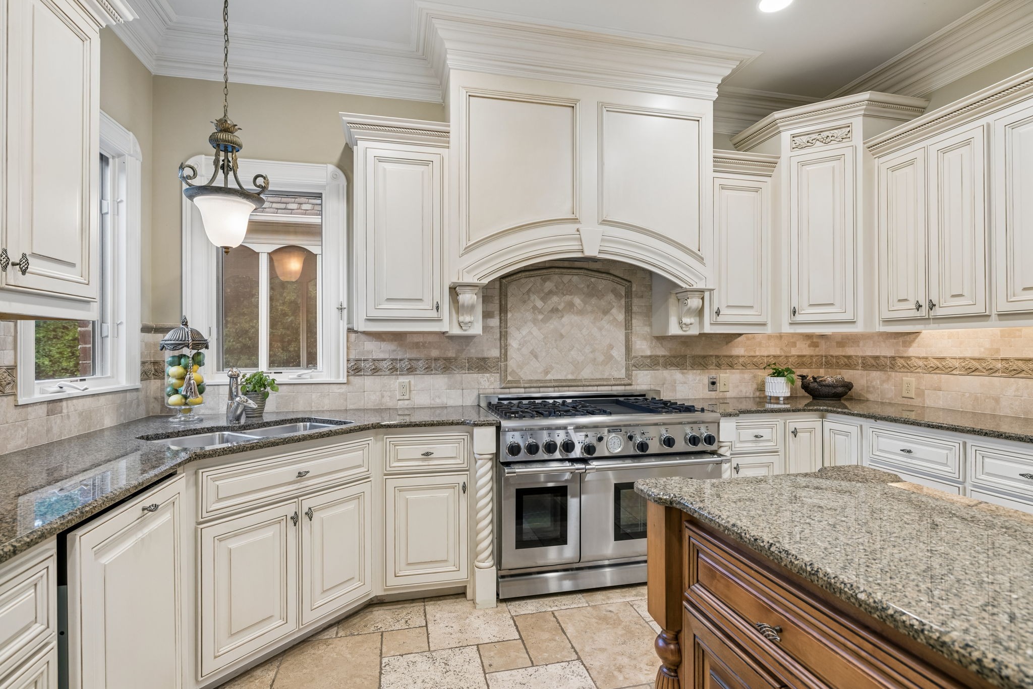 5213 Colfax Ct