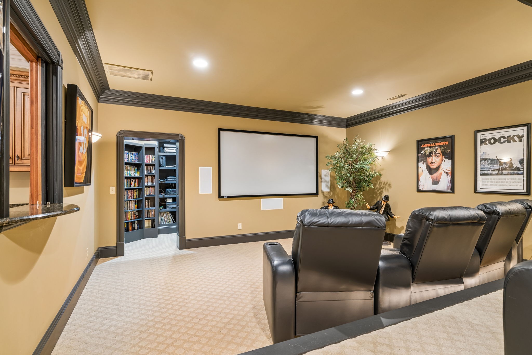 5213 Colfax Ct