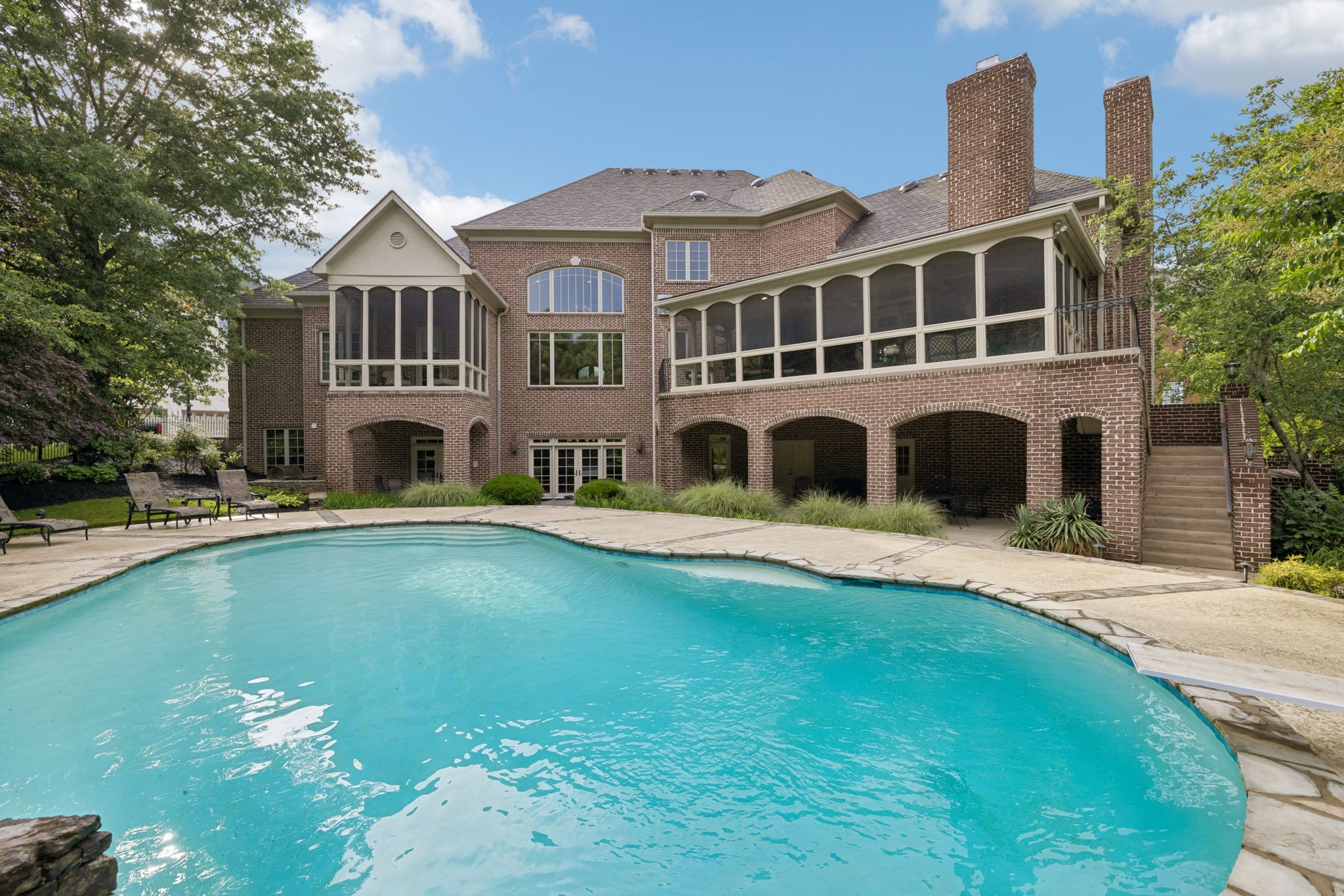 5213 Colfax Ct