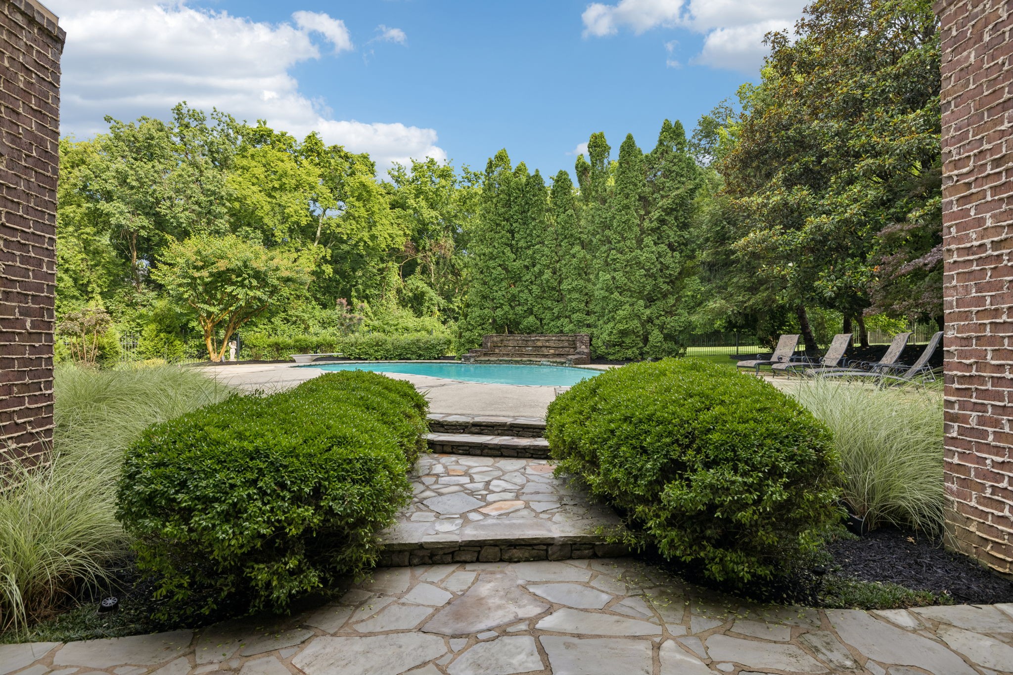 5213 Colfax Ct