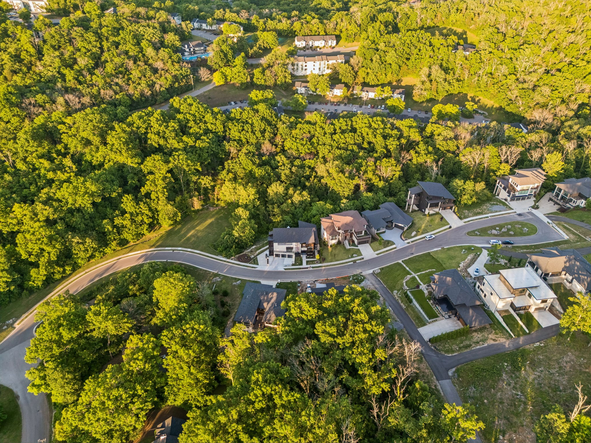 5824 Woodland Hills Dr
