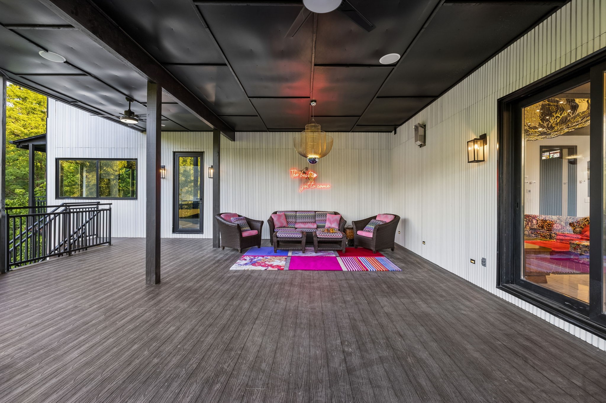 5824 Woodland Hills Dr