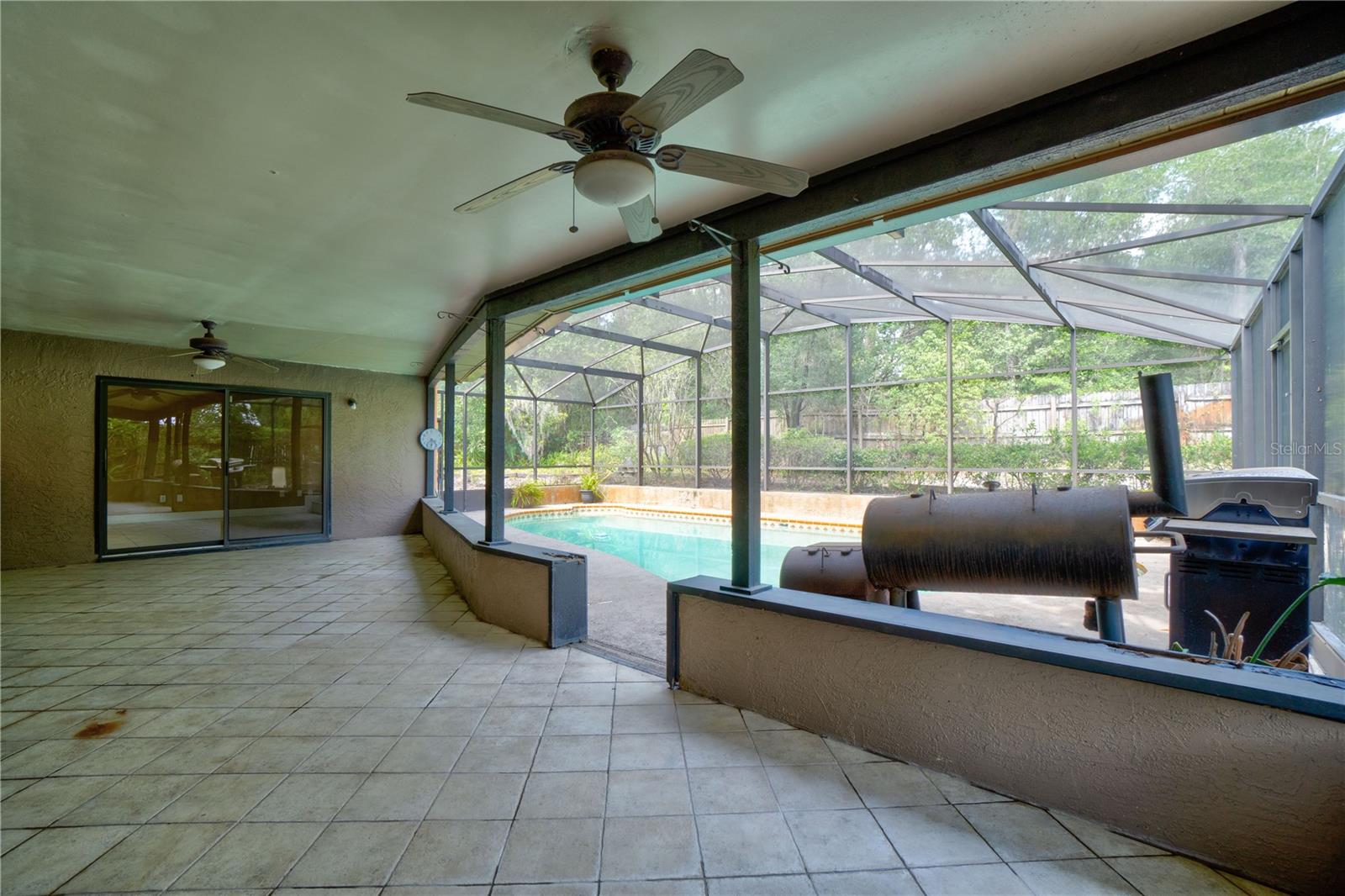 1077 NODDING PINES WAY