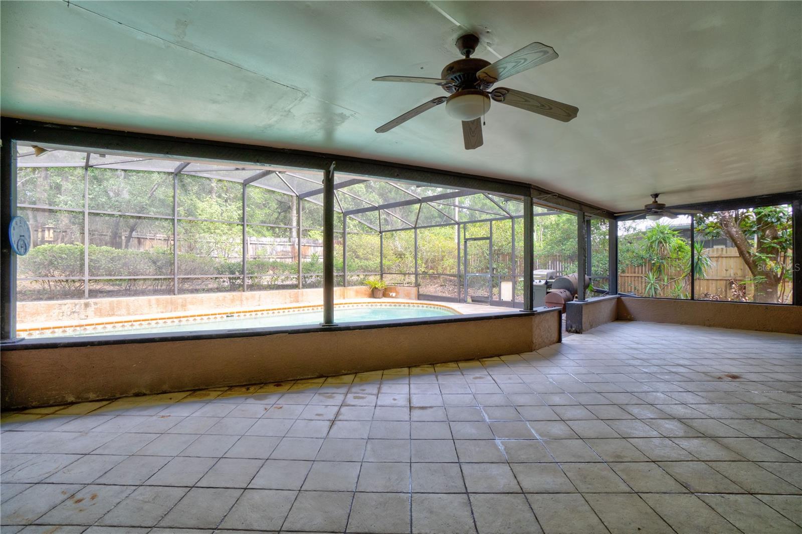 1077 NODDING PINES WAY