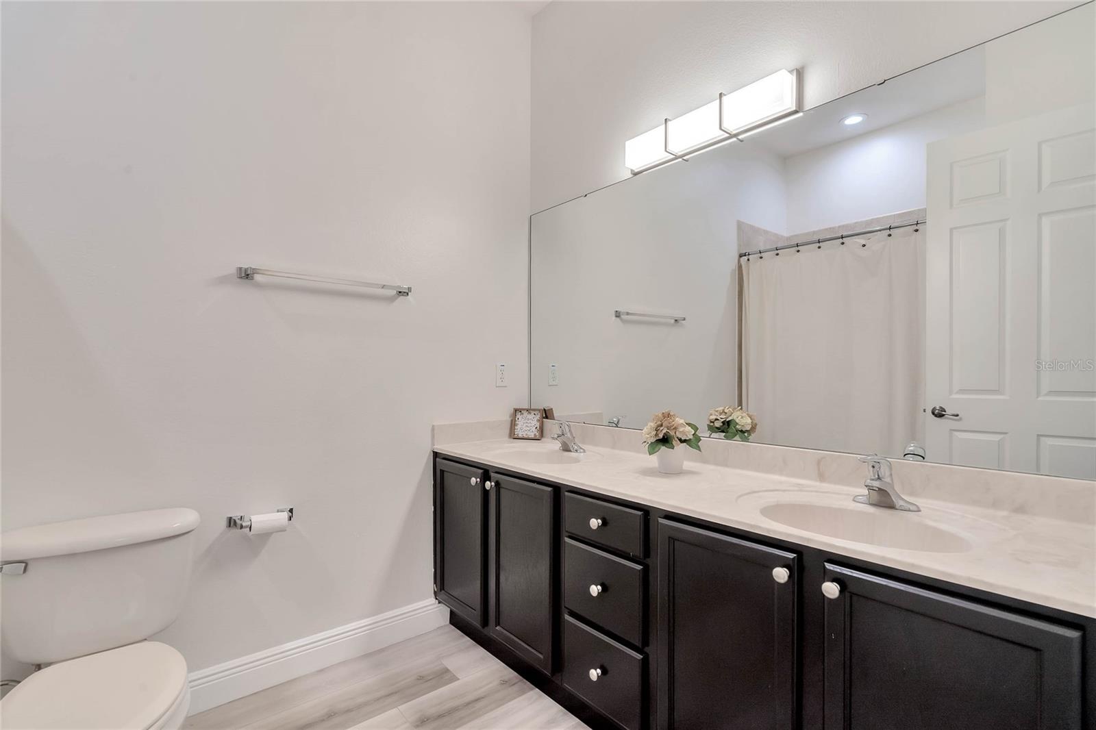 1550 LAKE BALDWIN LN #A