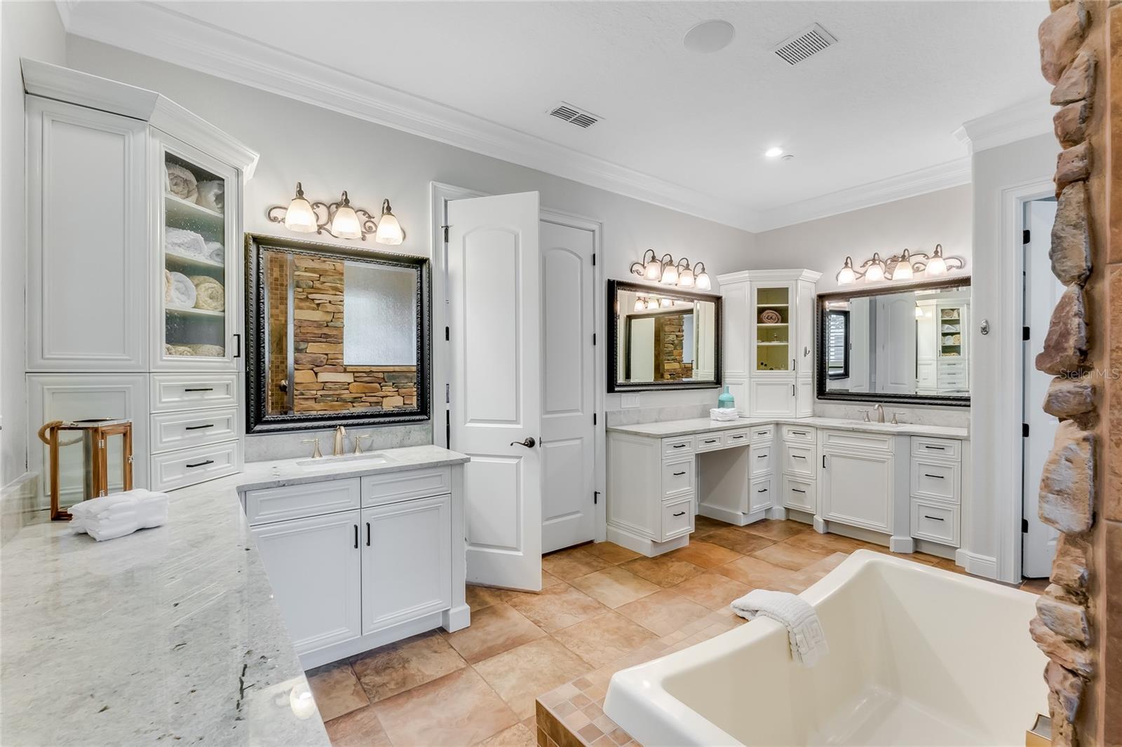 1751 LAKE BALDWIN LN