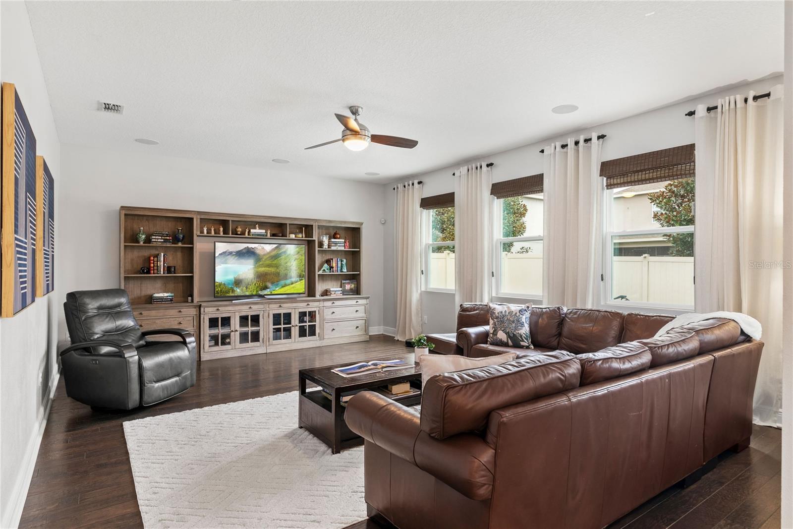 7984 PLEASANT PINE CIR