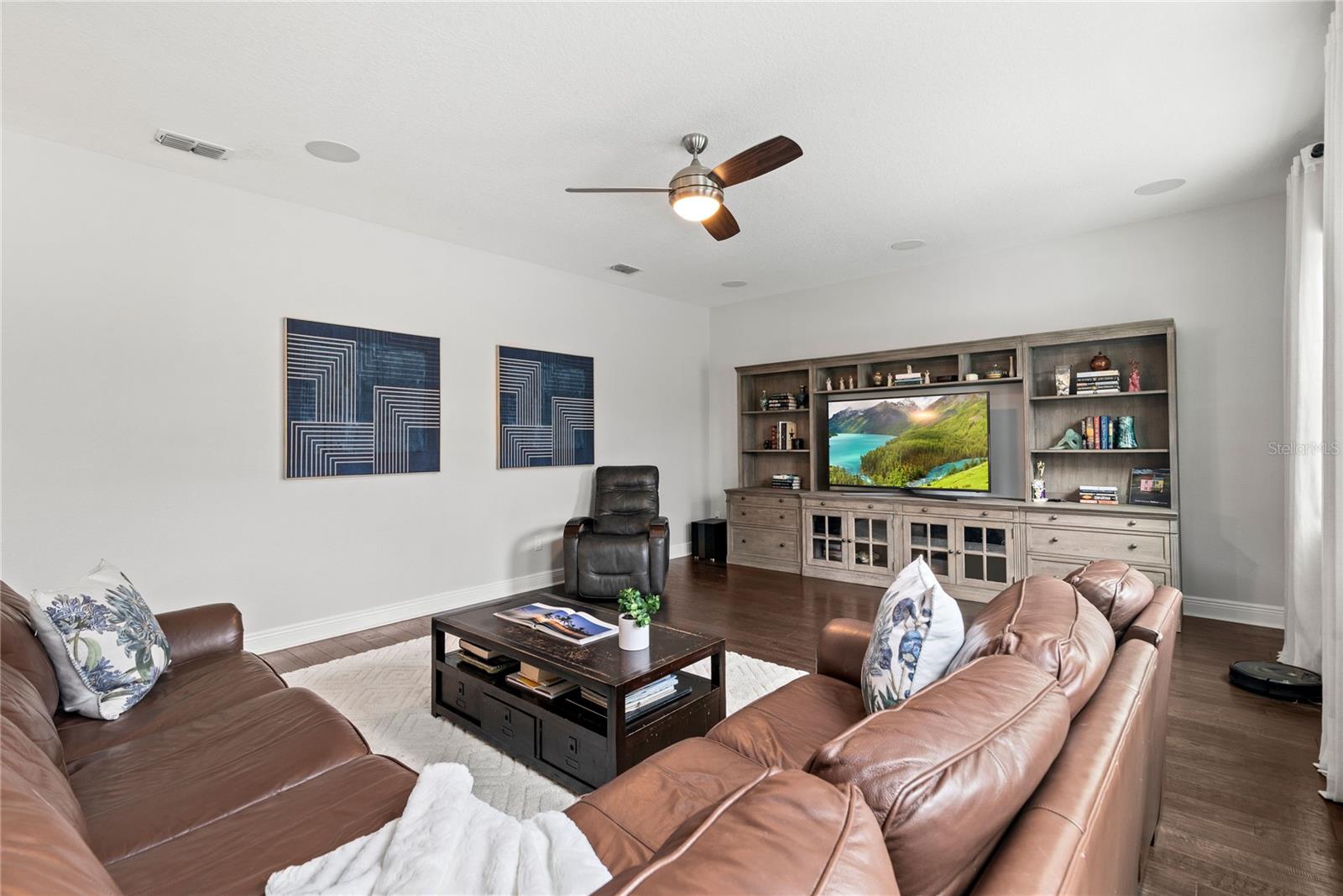 7984 PLEASANT PINE CIR