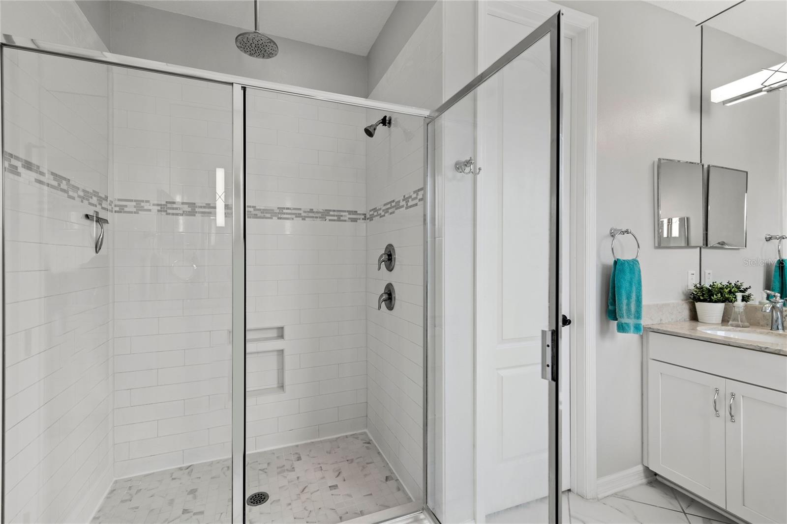 7984 PLEASANT PINE CIR