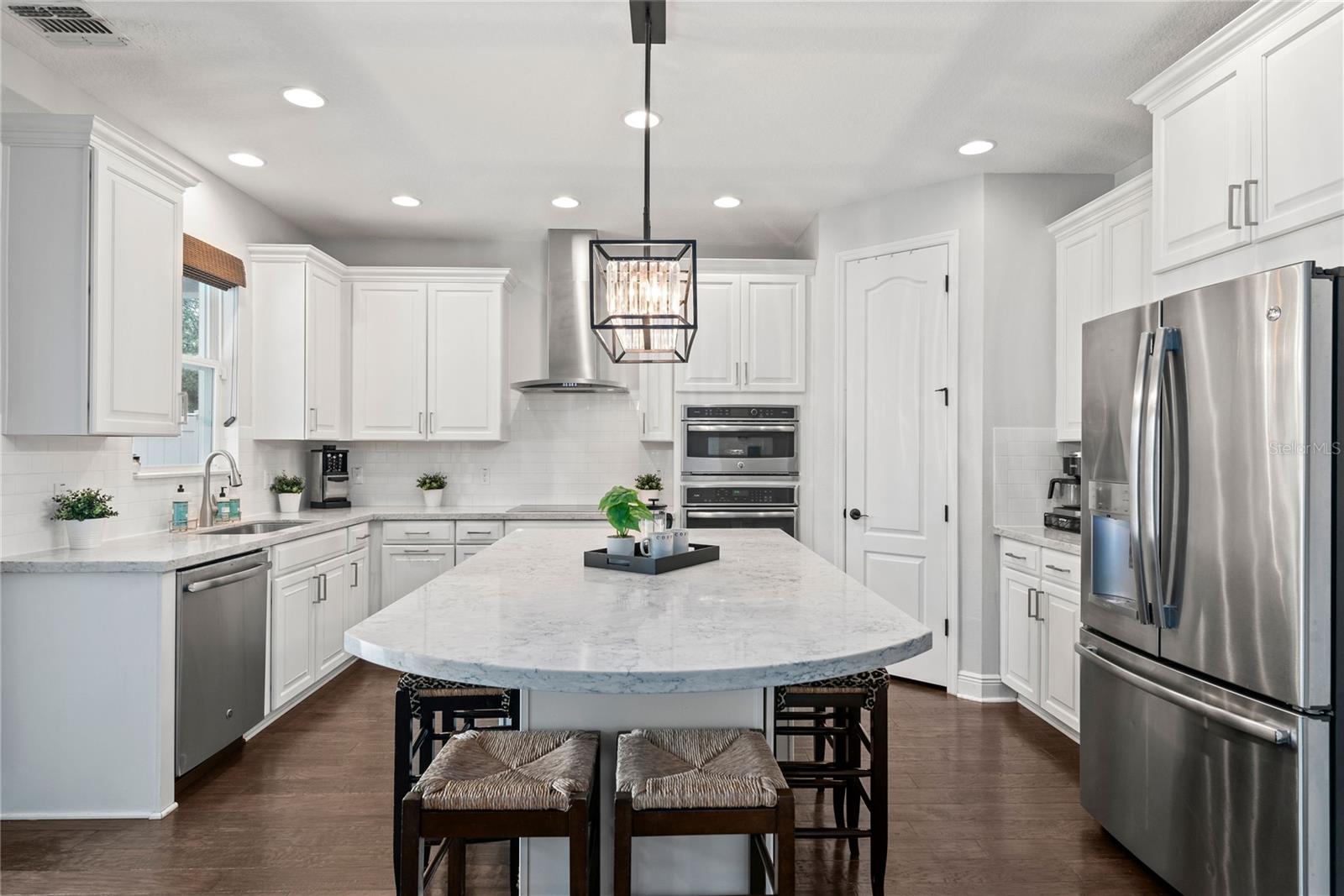 7984 PLEASANT PINE CIR