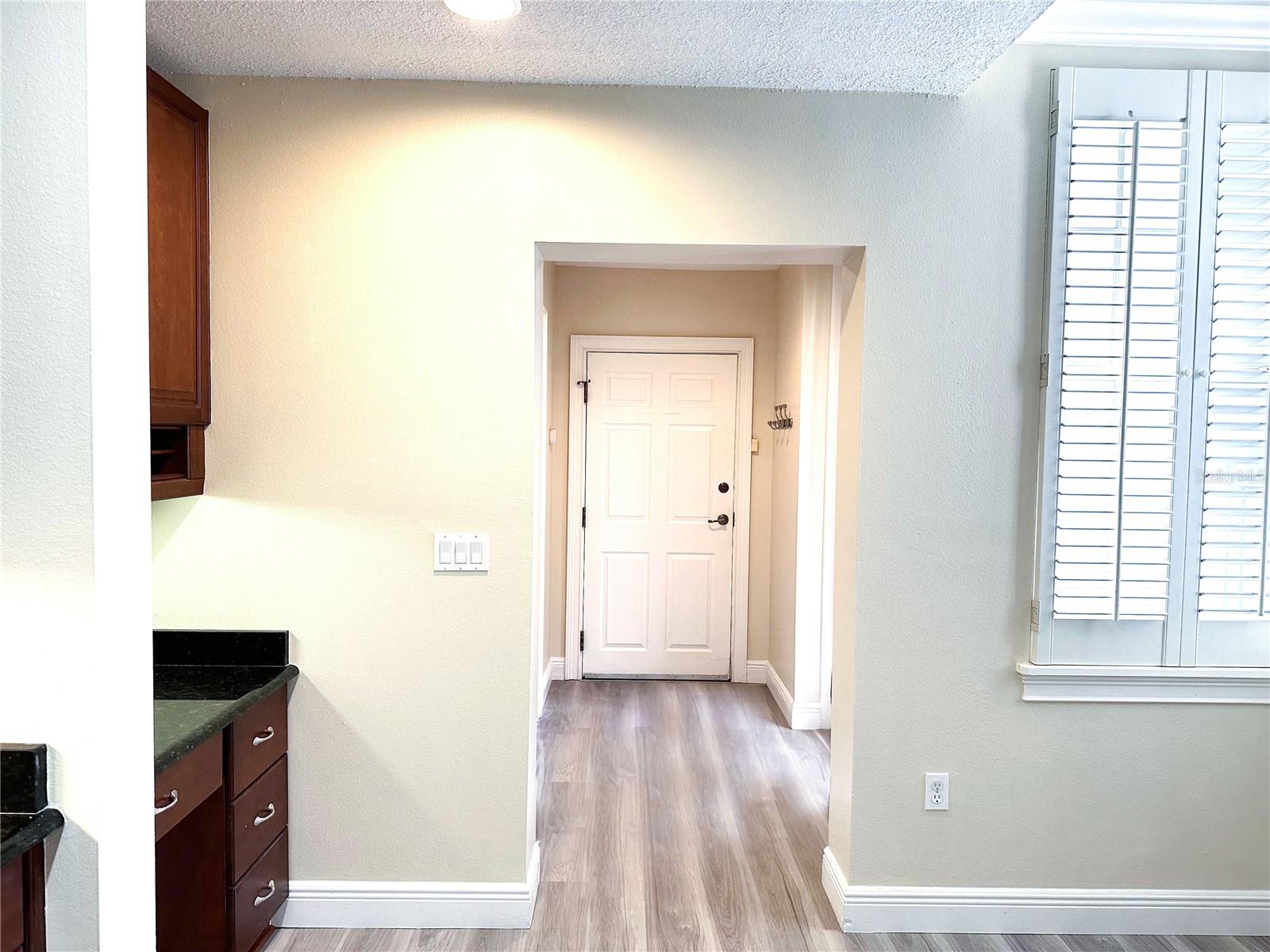 1579 LAKE BALDWIN LN