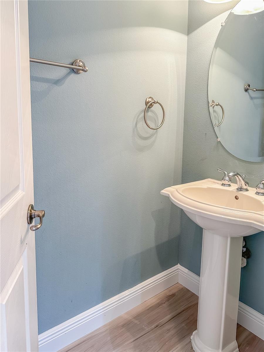 1579 LAKE BALDWIN LN