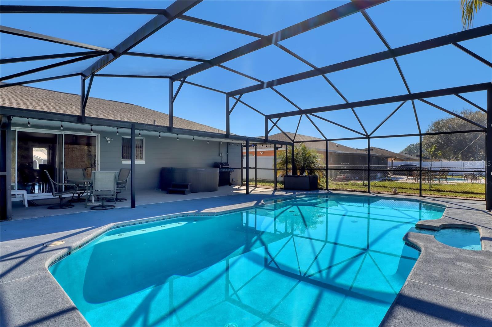 12838 NEW YORK WOODS CIR