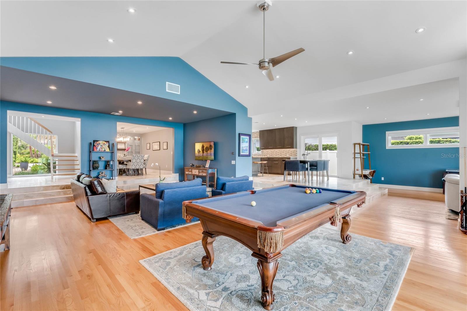1727 LAKE BERRY DR